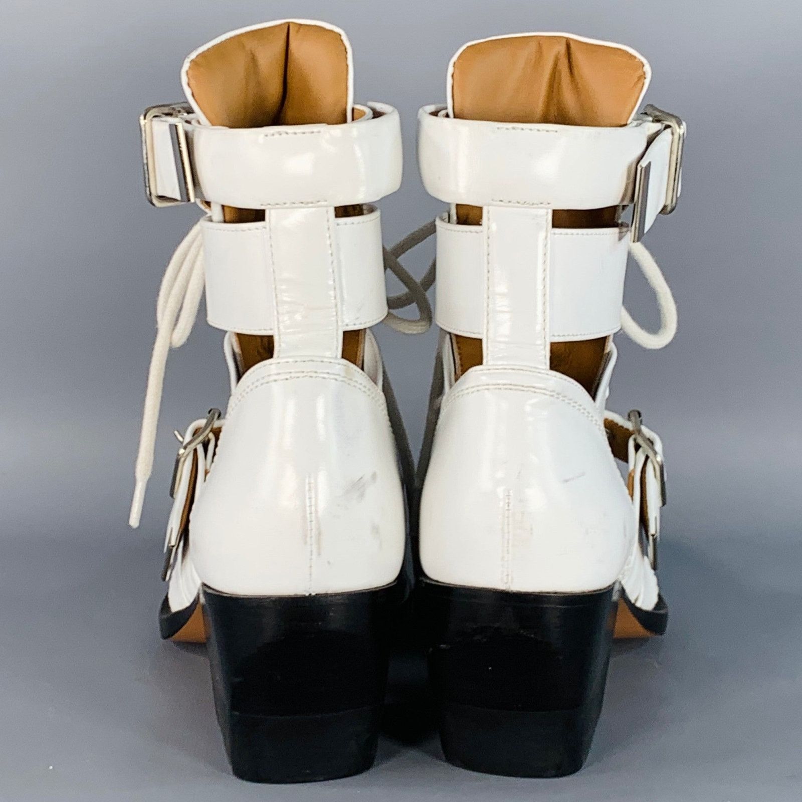 Chloe CHLOE 8 White Leather Lace-Up Belted Pointed Toe Ankle Boots Size US 8 / IT 38 - 3 Thumbnail
