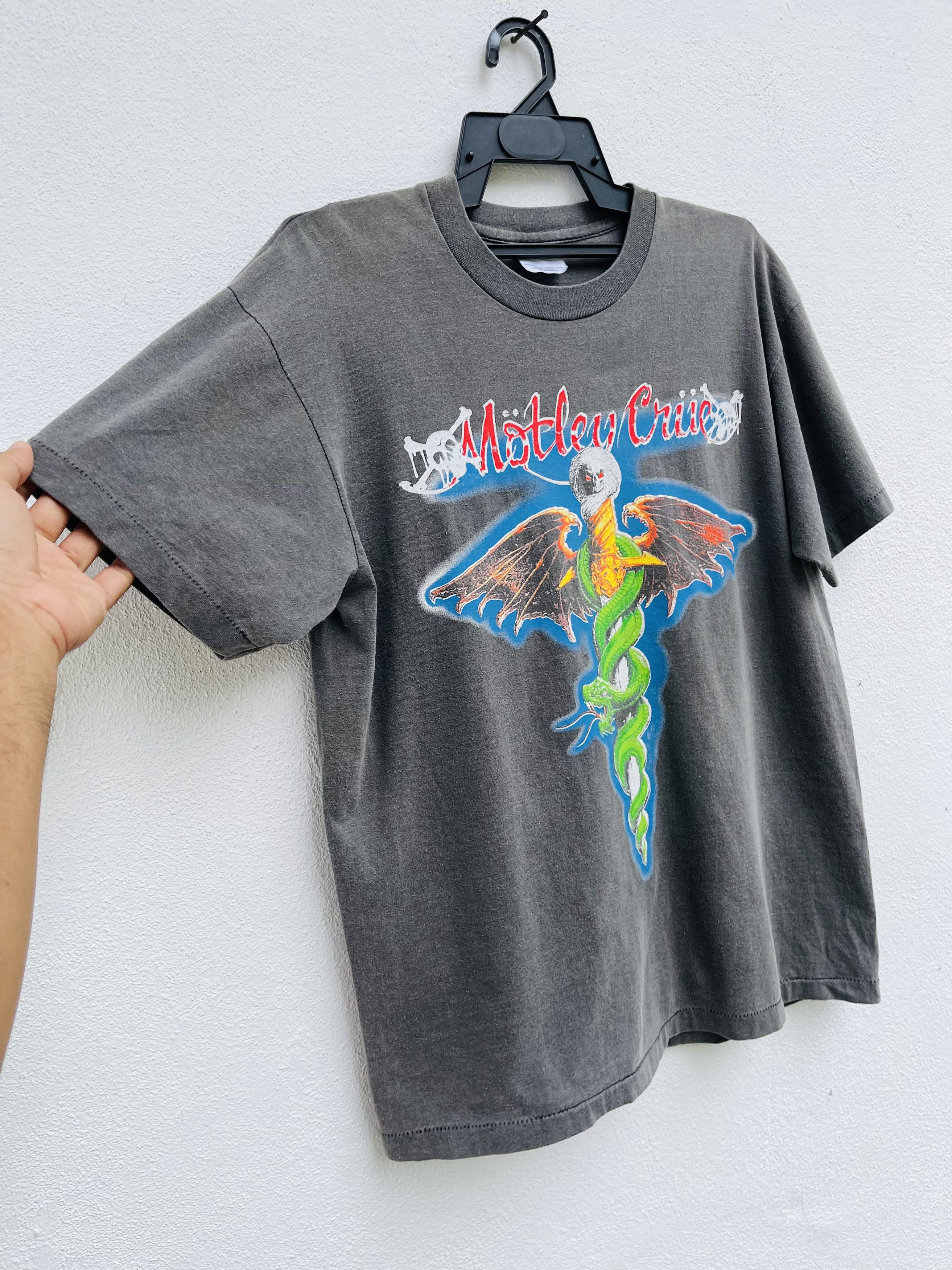 Band Tees × Vintage Vintage 90s Motley Crue F**k The Rest Band Music Size US L / EU 52-54 / 3 - 4 Thumbnail