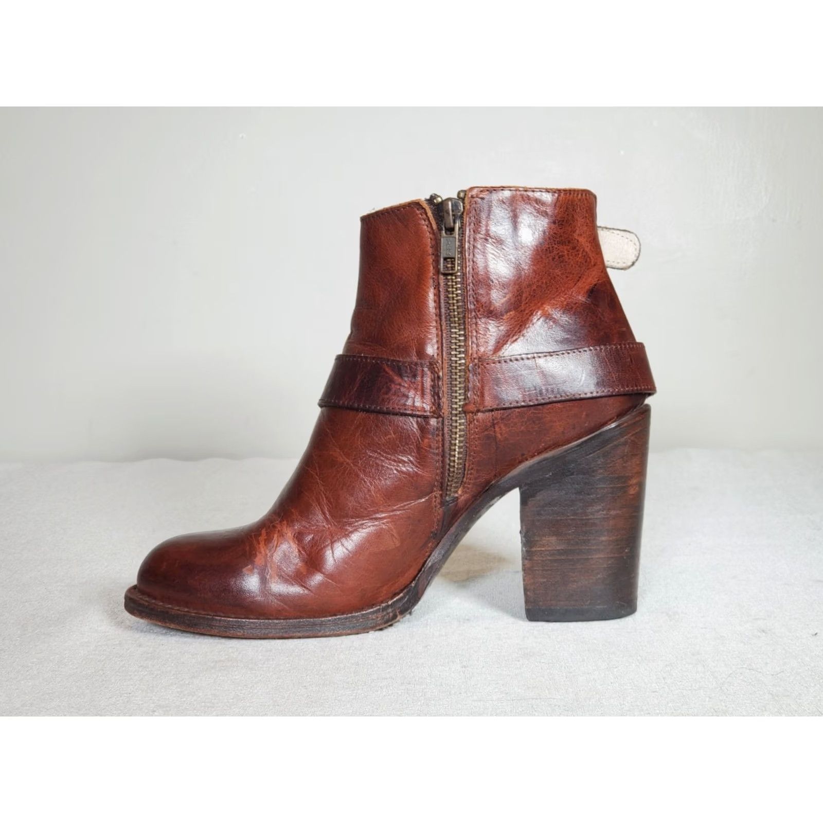 FREEBIRD Freebird by Steven BOLO Ankle Boots Distressed Cognac Brown Leather Women US 8 Bootie Casual Size US 8 / IT 38 - 3 Thumbnail