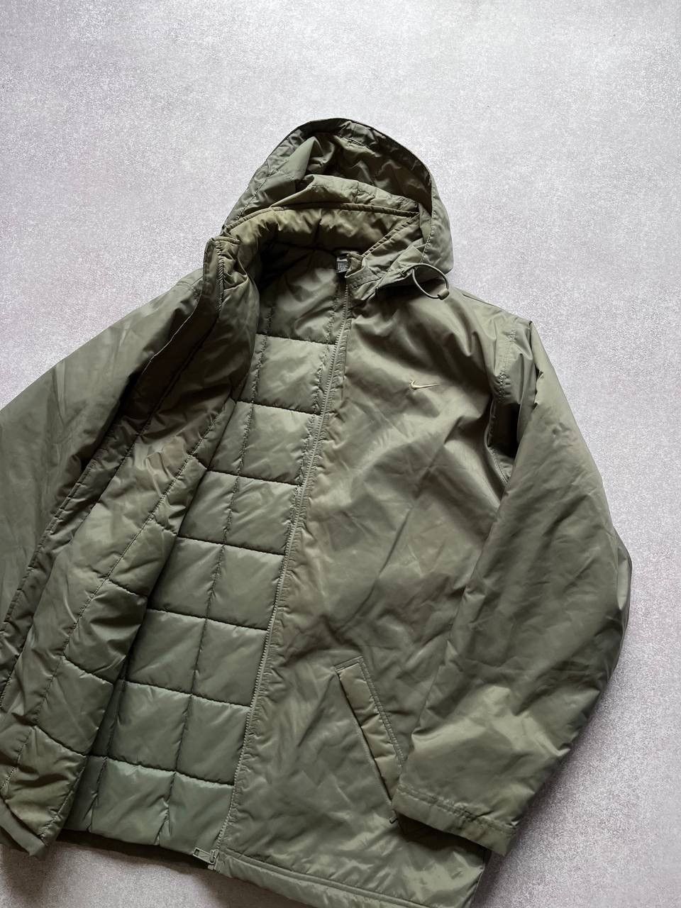 Nike Vintage Nike Swoosh Winter Puffer Jacket Y2K L Size US L / EU 52-54 / 3 - 9 Thumbnail