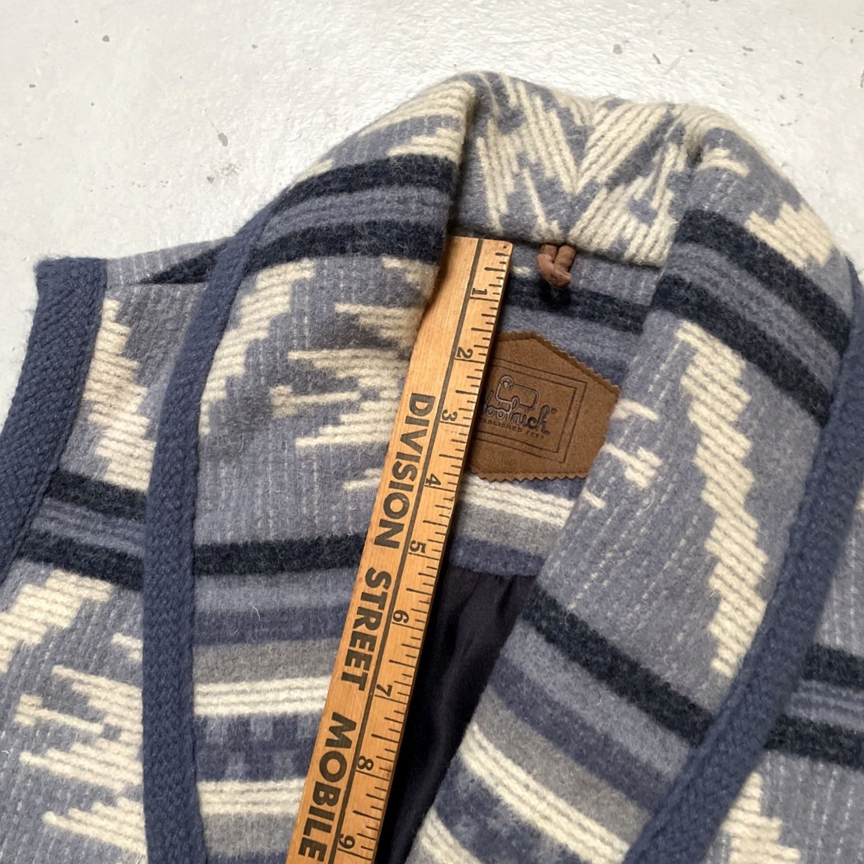Vintage VINTAGE Woolrich Wool Vest Women’s S Southwestern Aztec Print Shawl Made USA EUC Size S / US 4 / IT 40 - 4 Thumbnail