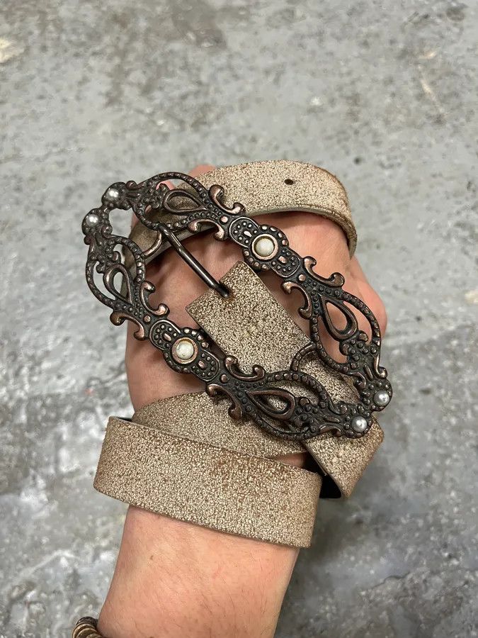 Roberto Cavalli × Vintage Cavalli Long Metal Ornament Buckle Beige Leathet Belt Size ONE SIZE - 2 Thumbnail