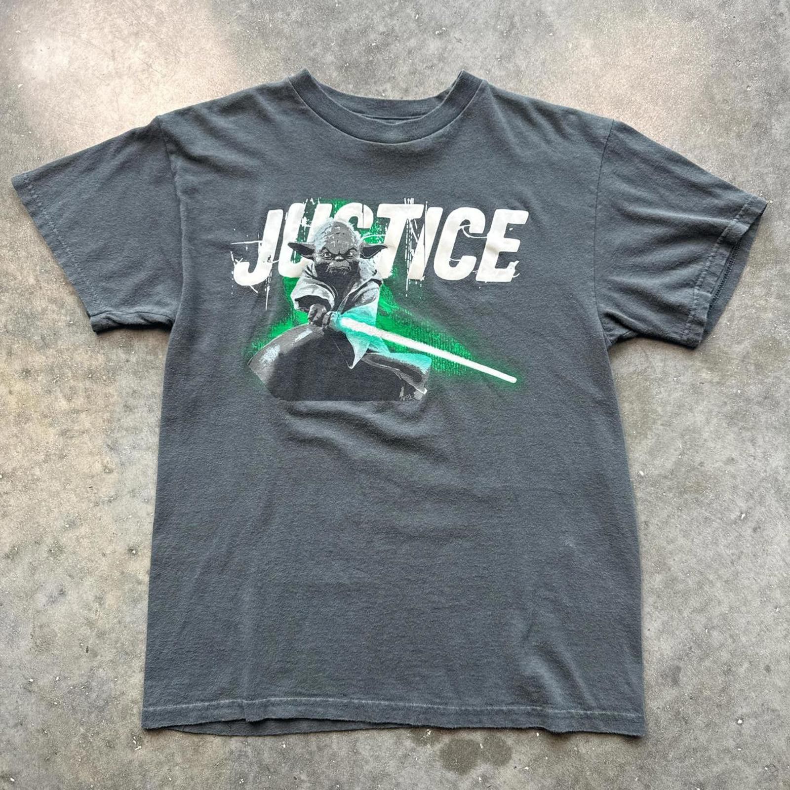 Star Wars Grey Star Wars Yoda Justice Graphic T-Shirt Size US XS / EU 42 / 0 - 1 Thumbnail