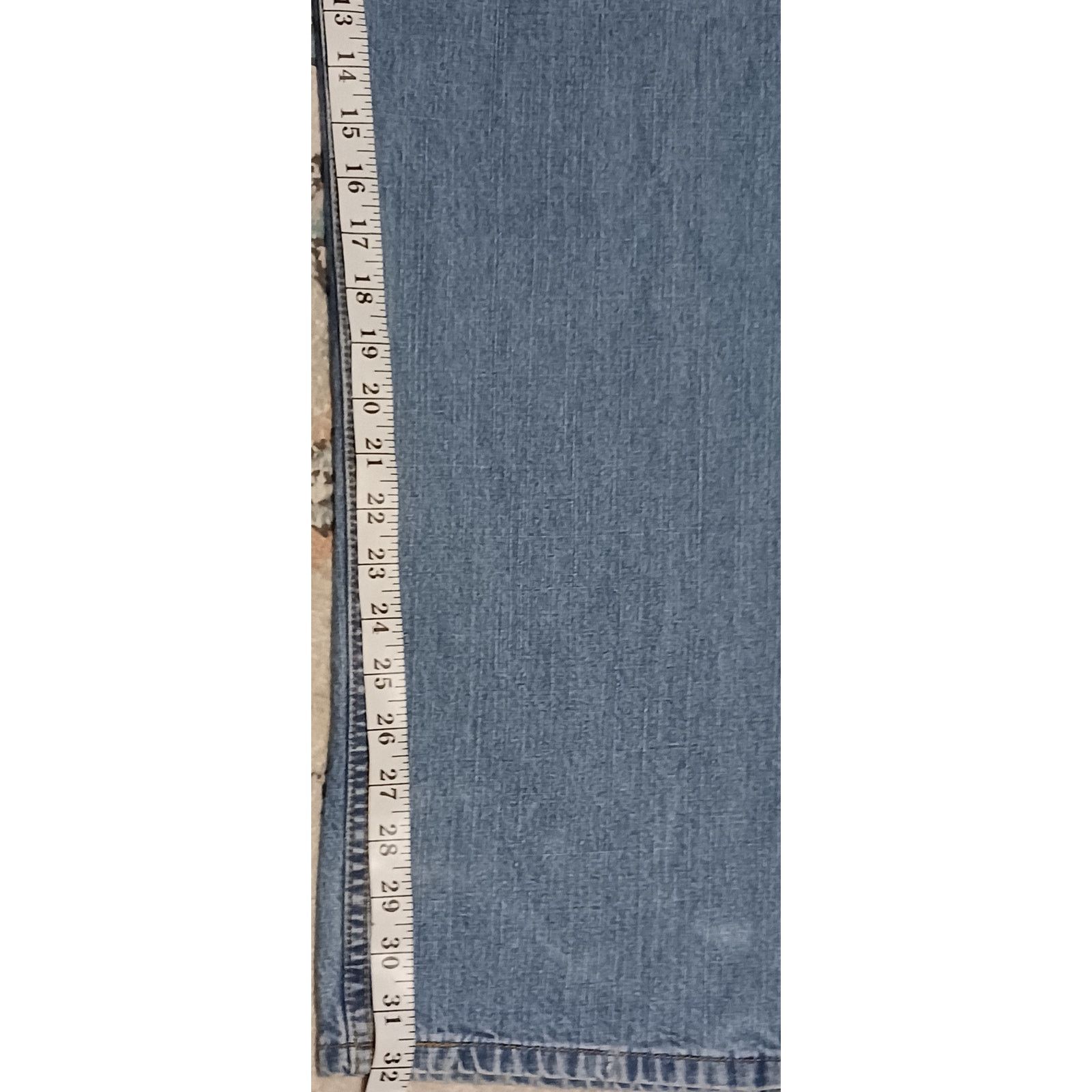 Levi's Levi's 505 Men's Regular Fit Medium Blue Wash Jeans 38Wx32L Size US 36 / EU 52 - 6 Thumbnail