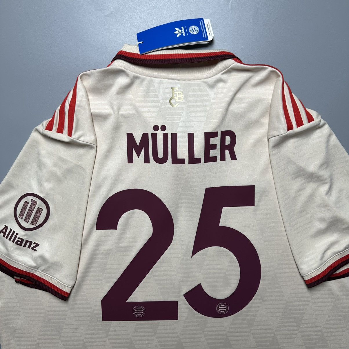 Vintage BAYERN ADIDAS 2024/2025 FOOTBALL THIRD JERSEY #25 MULLER Size US XXL / EU 58 / 5 - 10 Thumbnail