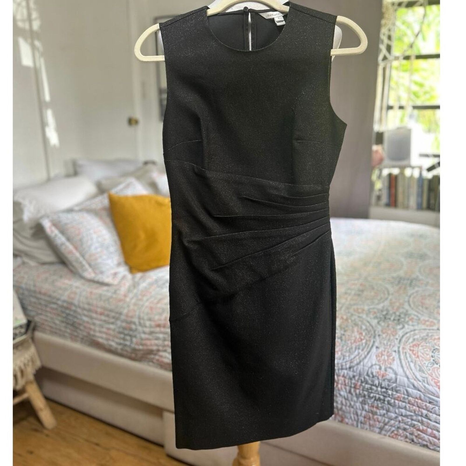 Diane von Furstenberg NWOT Diane Von Furstenberg Sparkle Little Black Dress Size 4 Size S / US 4 / IT 40 - 3 Thumbnail