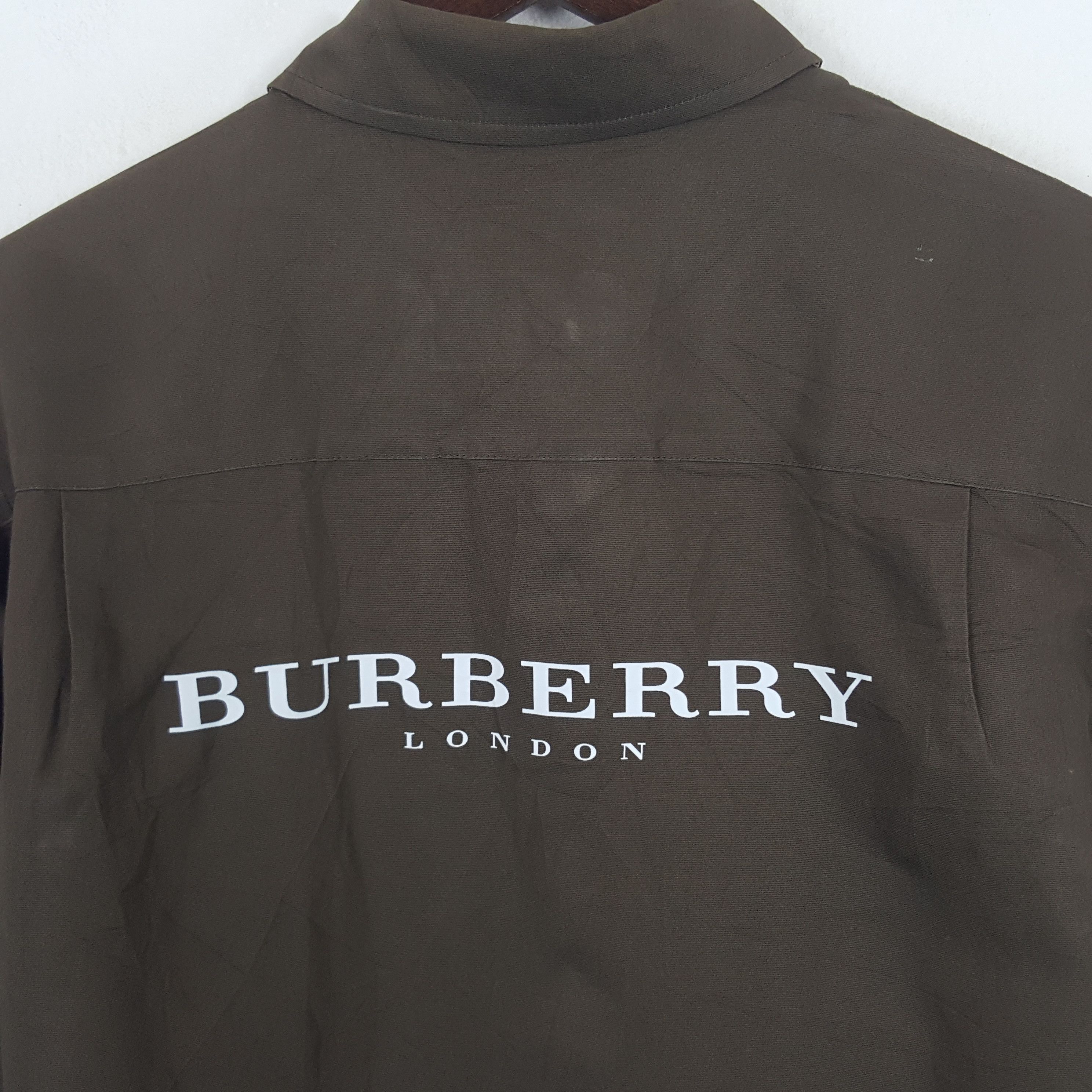 Burberry × Japanese Brand × Vintage Vintage Burberry London Custom Art Worker Button Up Shirt Size US L / EU 52-54 / 3 - 2 Thumbnail