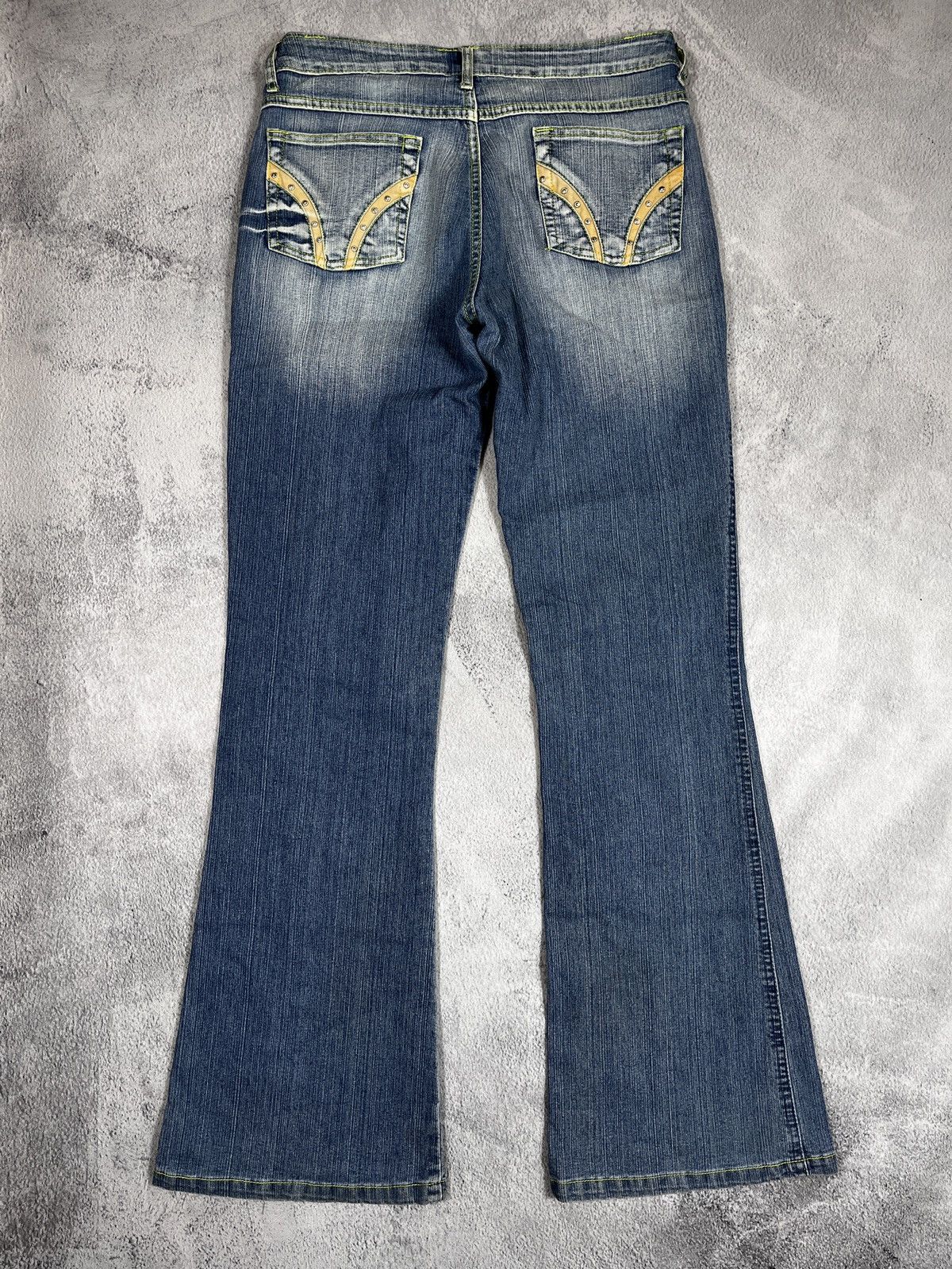 Vintage Vintage Y2K low rise Flared denim pants trousers size 28 Size 28" / US 6 / IT 42 - 5 Thumbnail