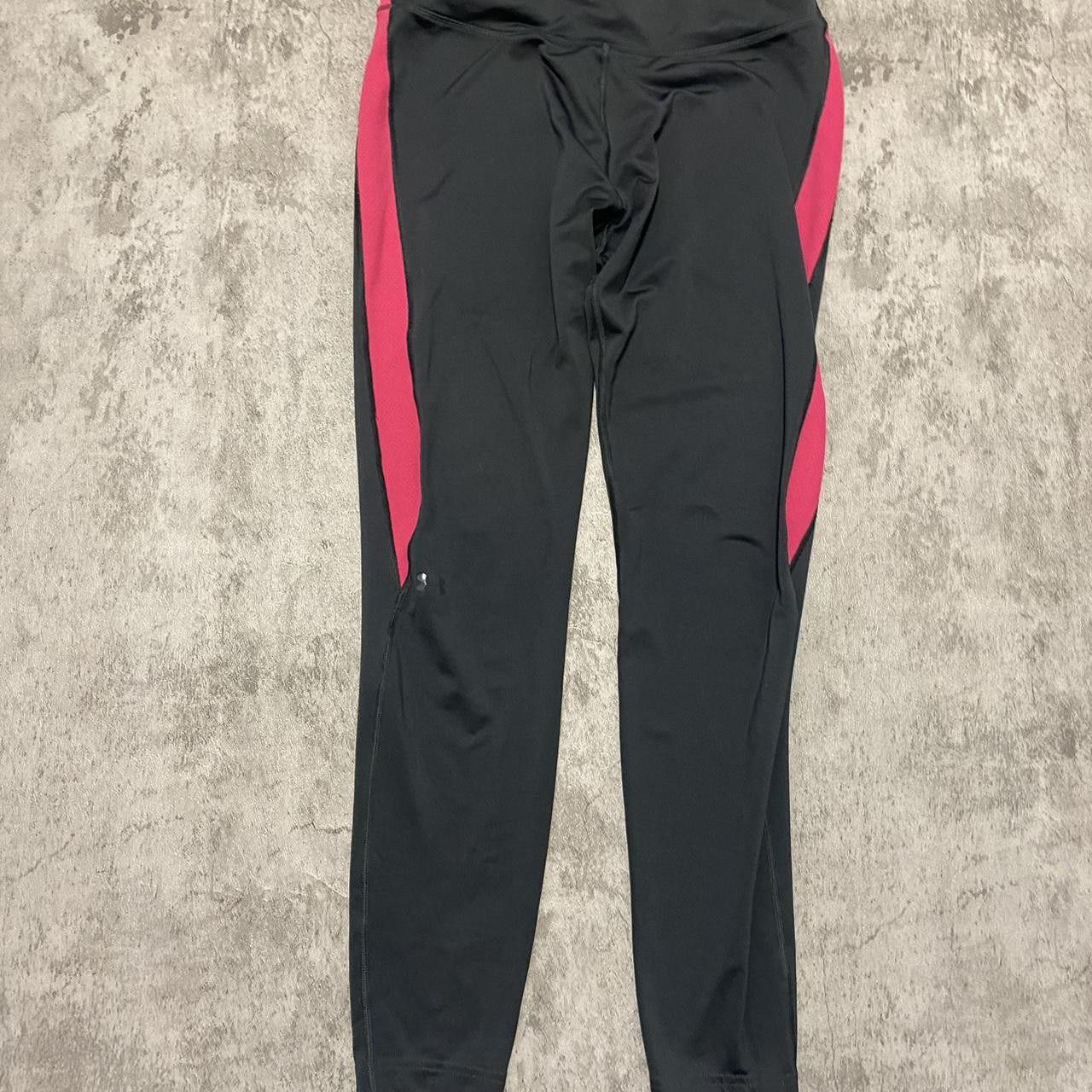 Under Armour Black and pinkUnder Armour leggings with a small Size US M / EU 48-50 / 2 - 1 Thumbnail