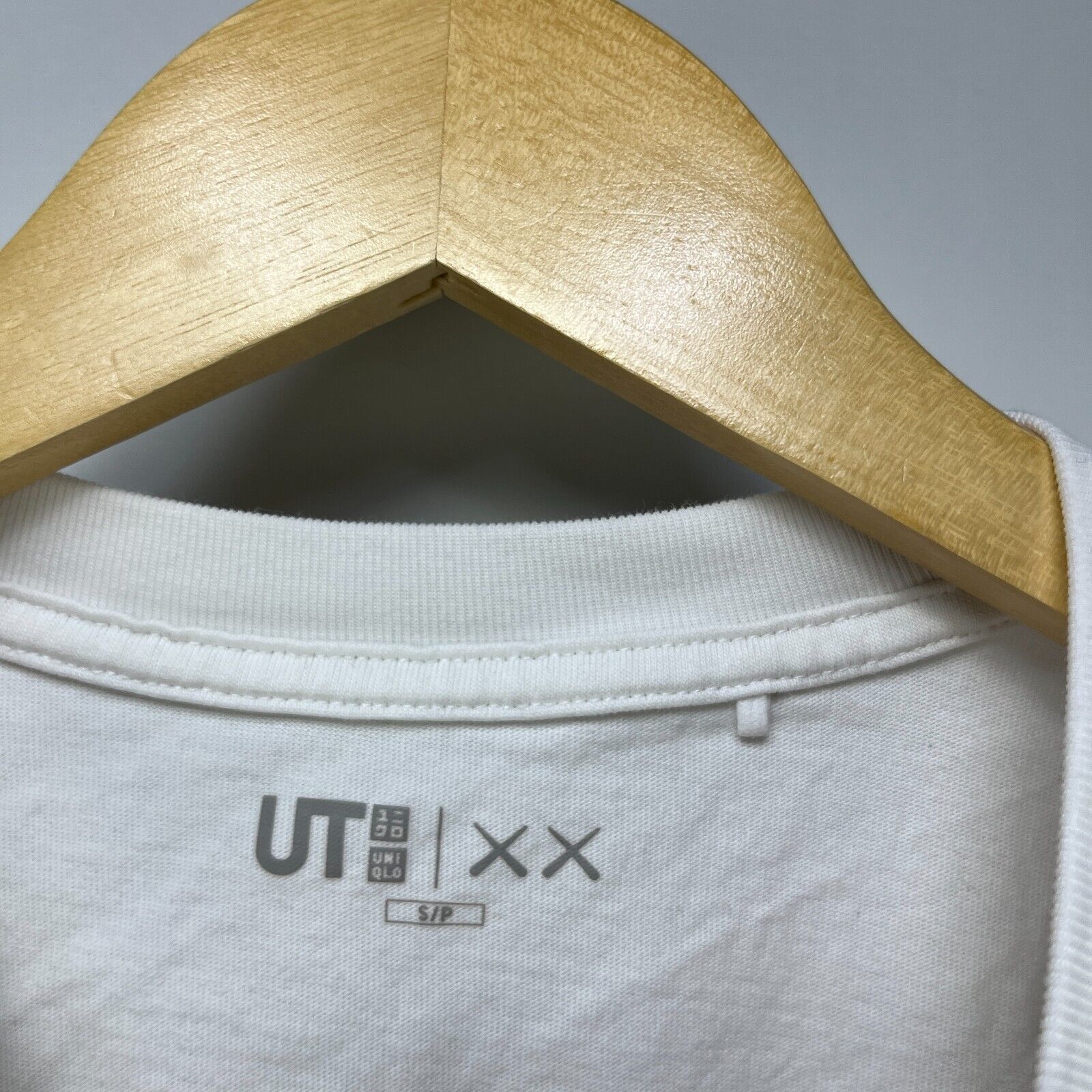 Kaws × Vintage Uniqlo X KAWS UT T Shirt Small Sesame Street Art Ocean Size US S / EU 44-46 / 1 - 7 Thumbnail