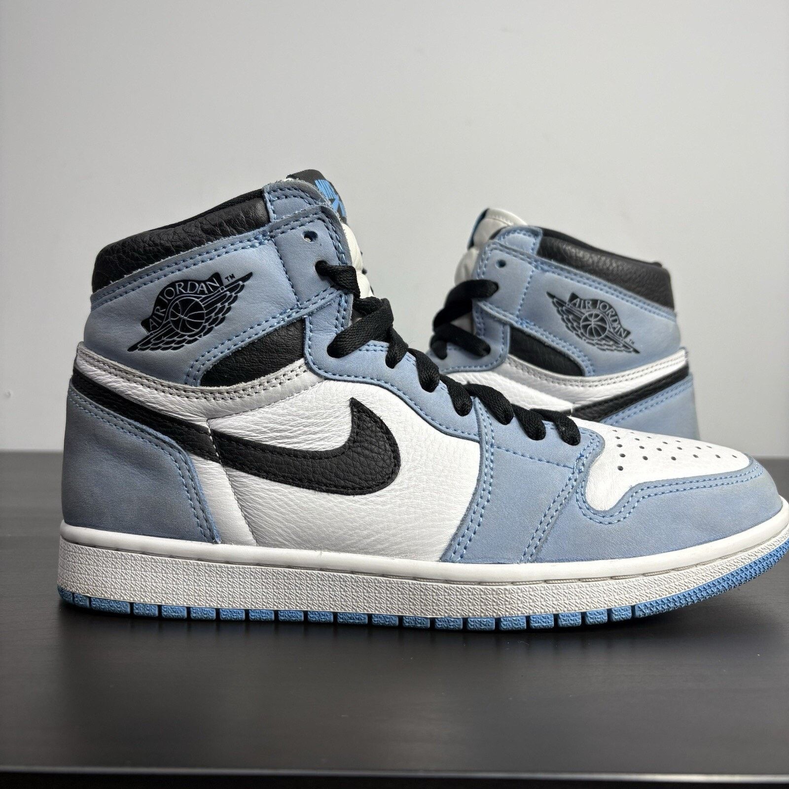 Nike Size 8 - Jordan 1 Retro OG High University Blue Size US 8 / EU 41 - 1 Thumbnail