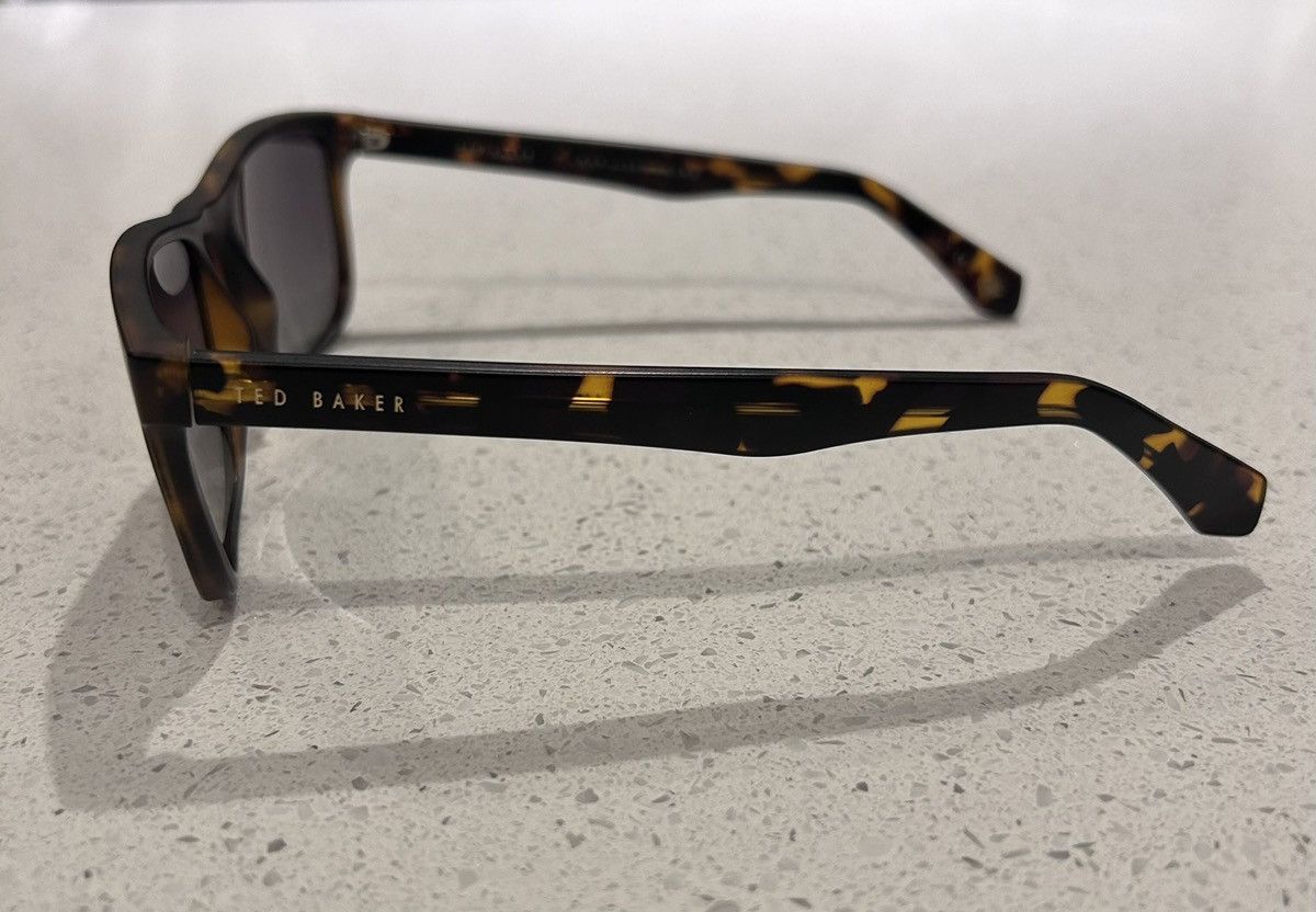 Ted Baker Ted Baker Sunglasses Size ONE SIZE - 2 Thumbnail
