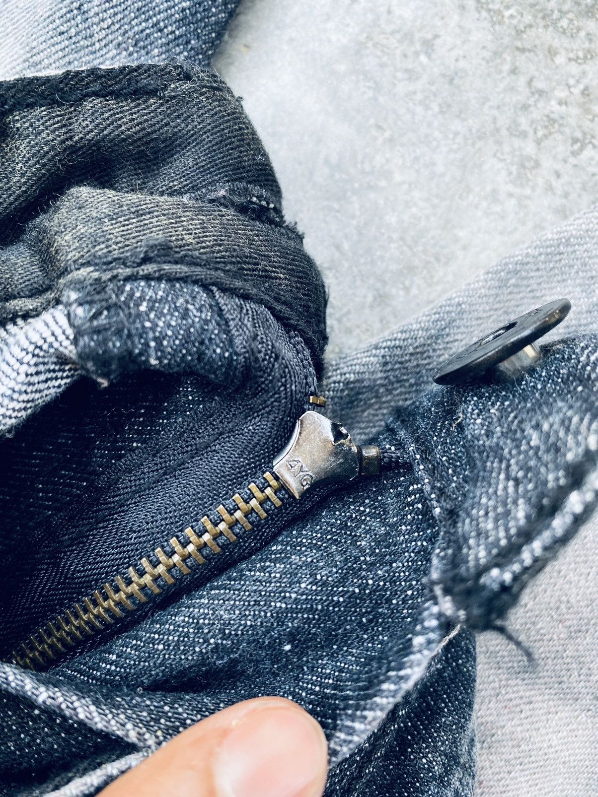Japanese Brand Vintage Daily News Grabbed Feather Flared Denim Pants Size US 32 / EU 48 - 16 Thumbnail