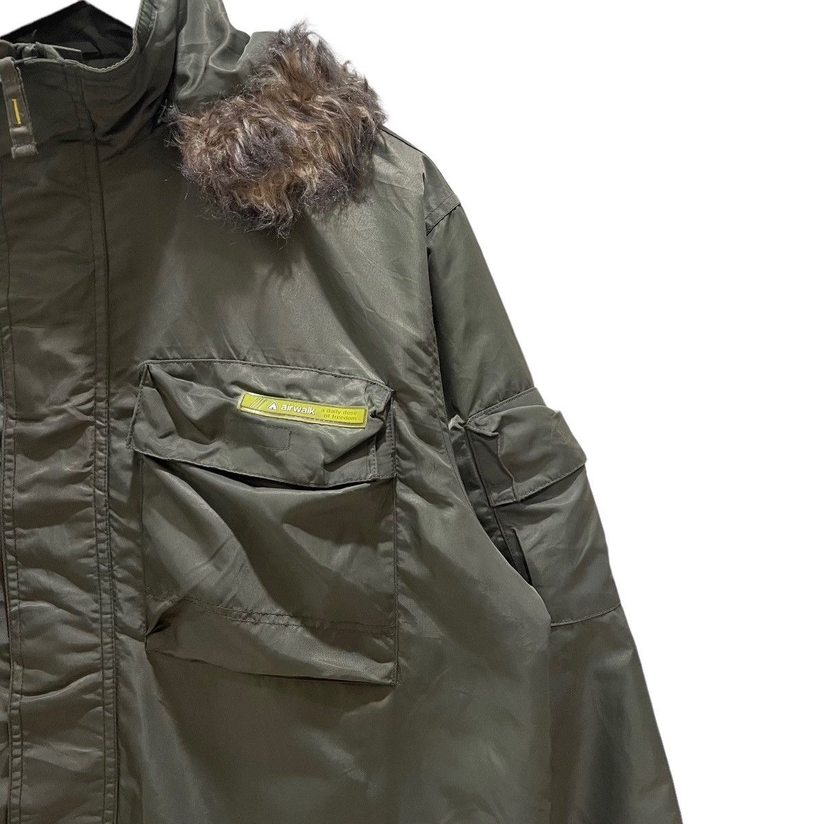 Airwalk Vintage Airwalk Military Hoodie Bomber Jacket Size US M / EU 48-50 / 2 - 3 Thumbnail