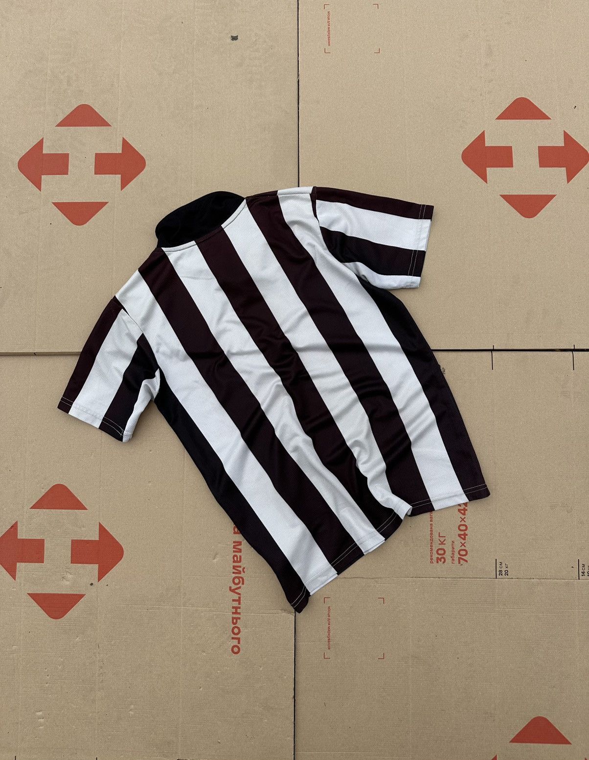 Nike × Vintage Vintage Nike Striped Soccer Jersey Y2K Football Style Size US M / EU 48-50 / 2 - 2 Thumbnail