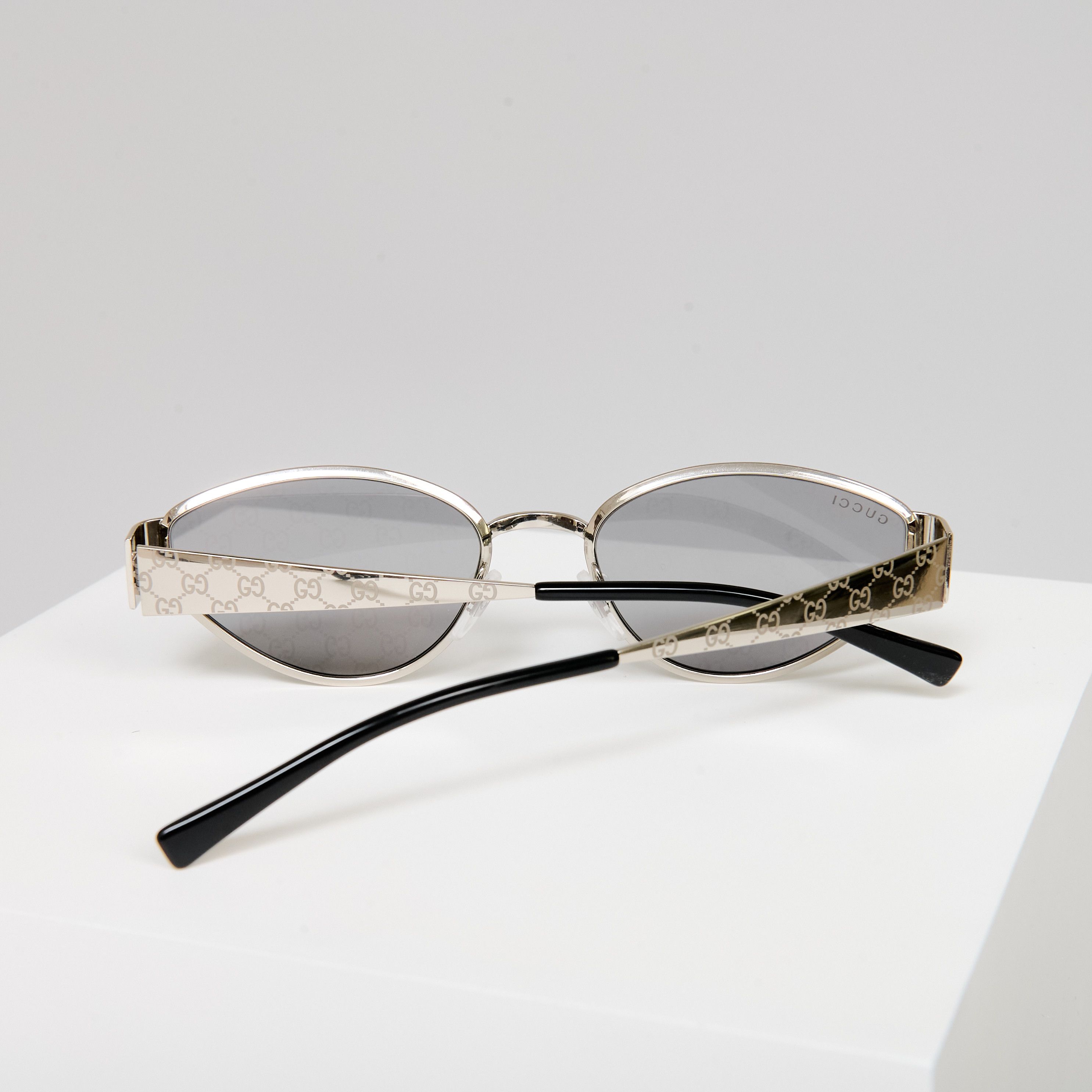 Gucci GUCCI GG1854S 002 Size ONE SIZE - 8 Thumbnail