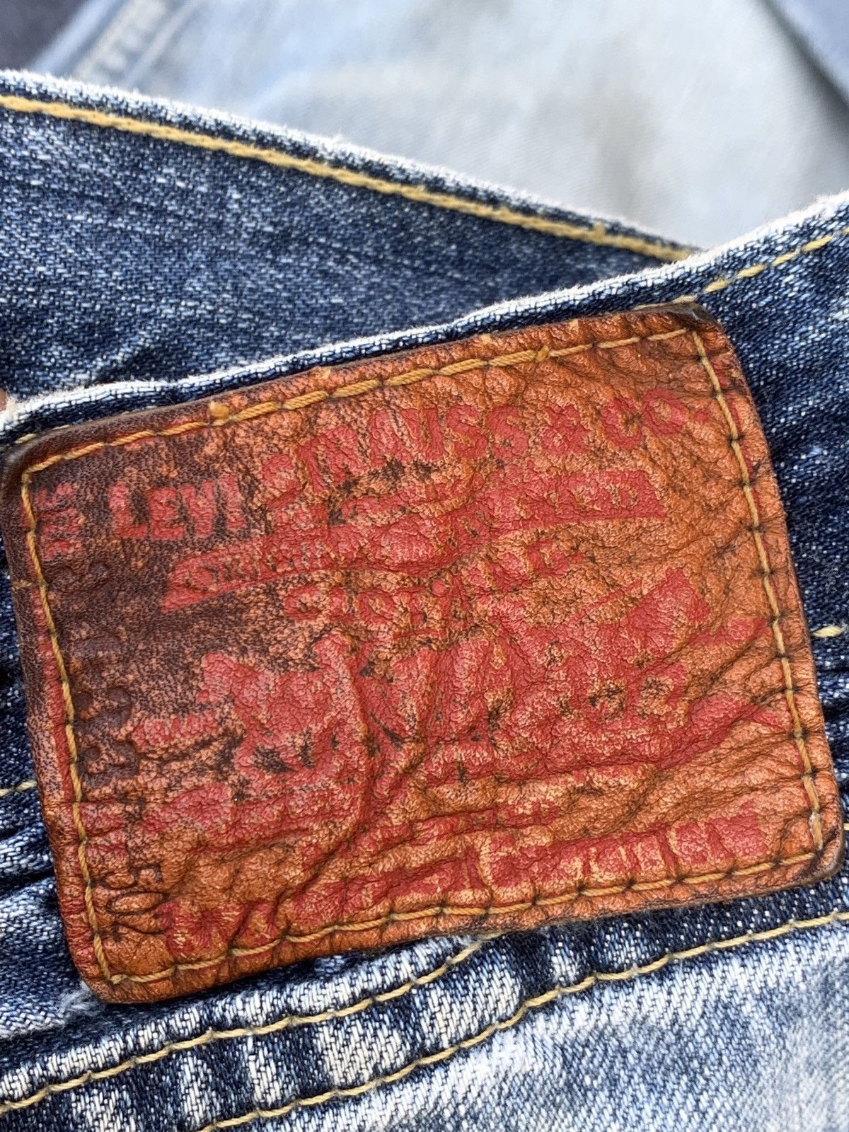 Levi's Vintage Clothing Vintage Levi’s 502 Regular Straight Denim Light Fade W32 Size US 32 / EU 48 - 9 Thumbnail