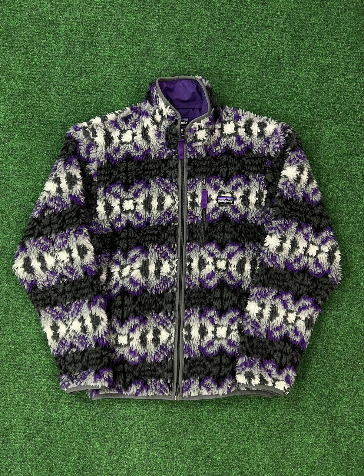 image of Patagonia Mens Retro-X Tribal Jacket Deep Pile Fleece Size S in Purple Black