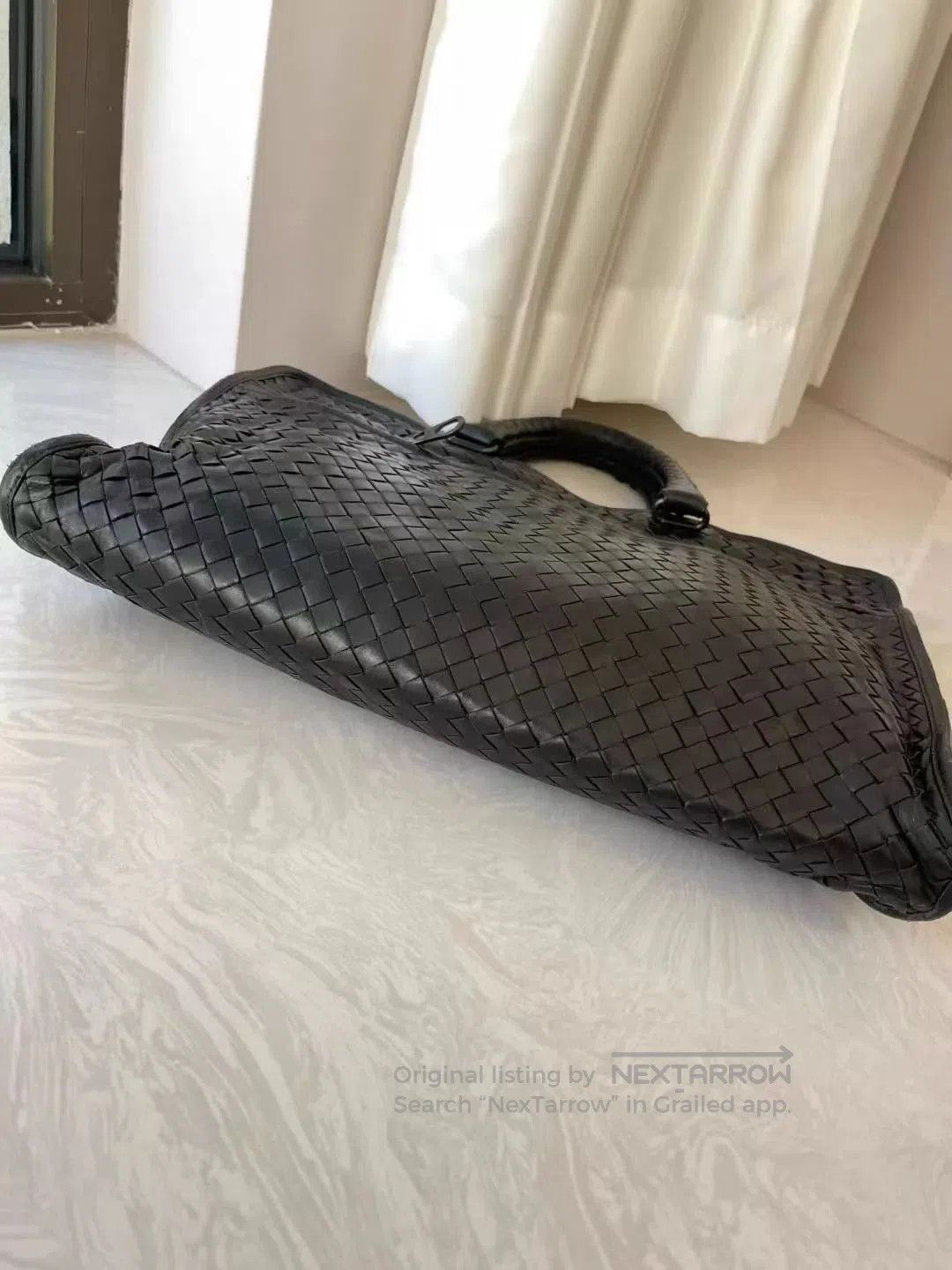Bottega Veneta Woven Black Leather Tote Bag. Size ONE SIZE - 4 Thumbnail