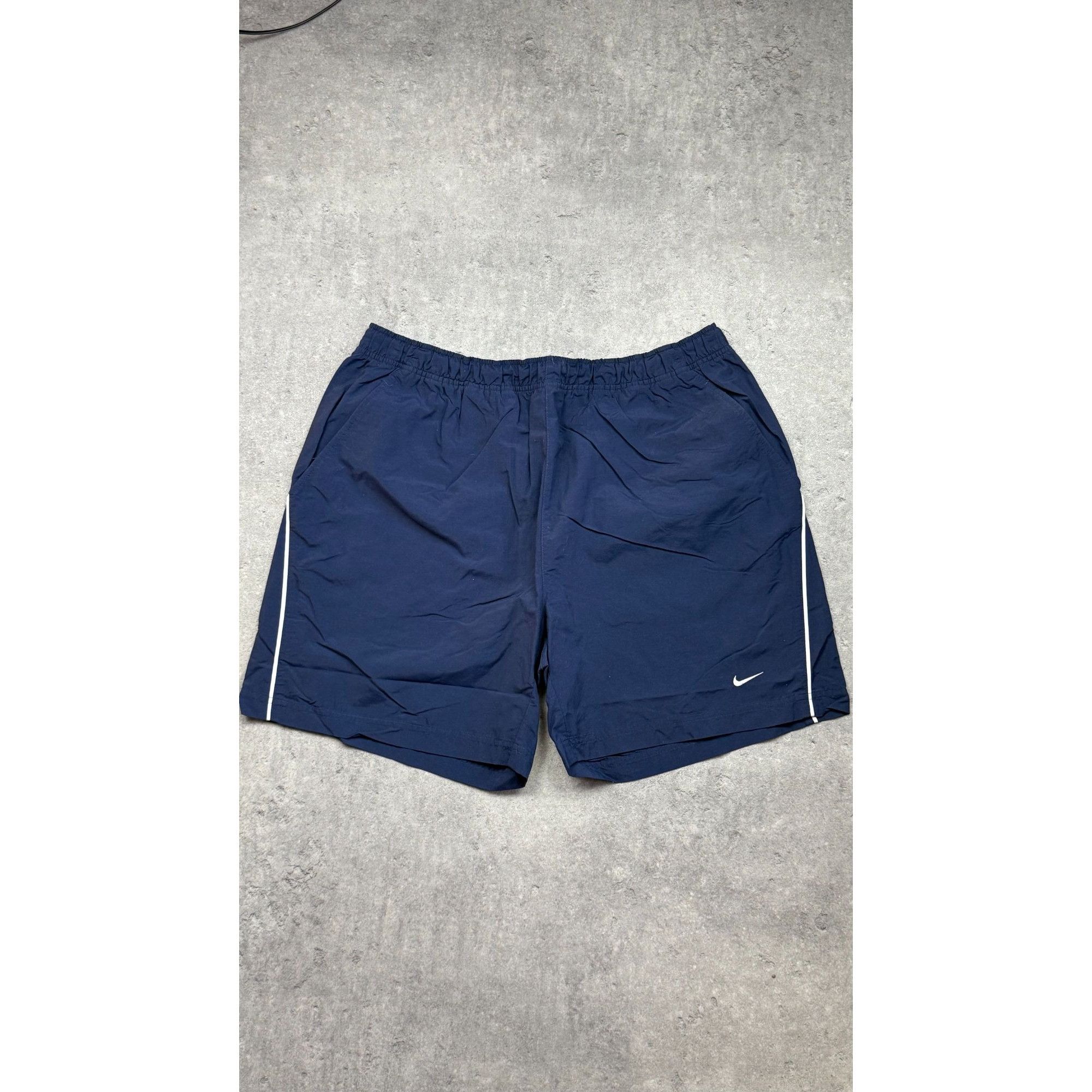 Nike Vintage Nike Navy Blue Shorts – Size XXL (GB 40/42) Size US 40 / EU 56 - 1 Thumbnail