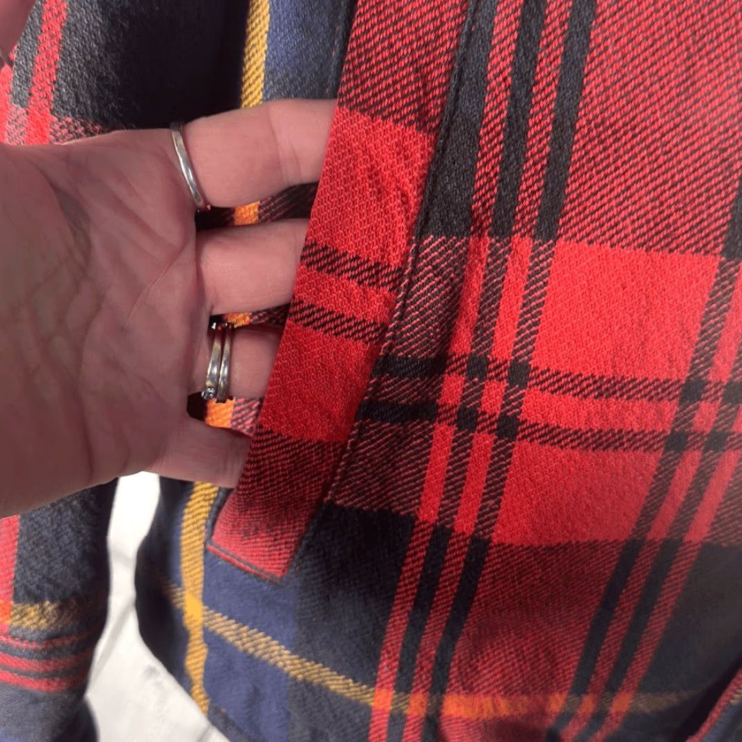 Vintage VINTAGE American Eagle Flannel Shirt Men’s M Red Plaid Fall Mens Hole in Sleeve Shacket Patterned Flannel Shirt Size US M / EU 48-50 / 2 - 4 Thumbnail