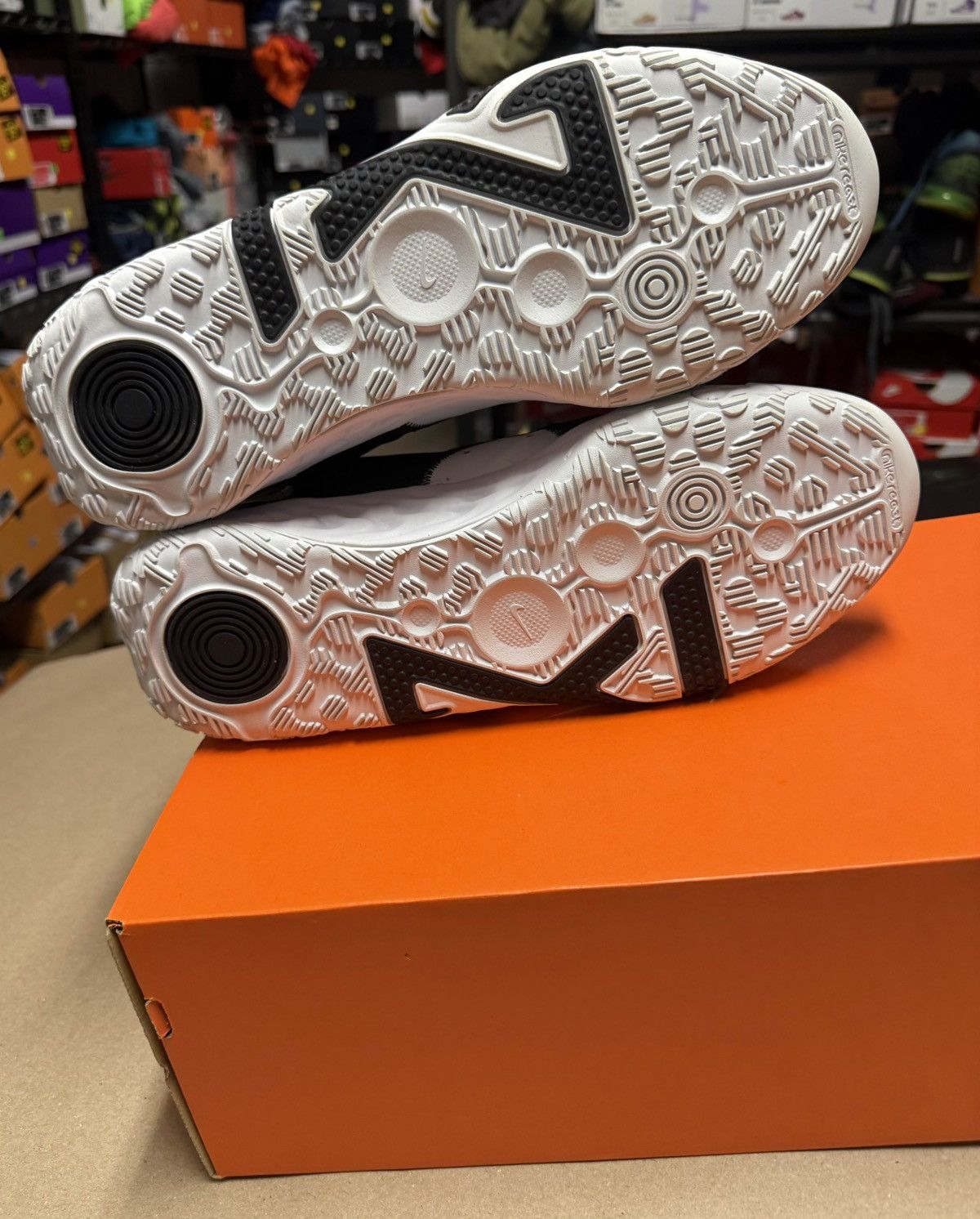 Nike Nike PG 6 TB Promo Black White Mens size 14 Basketball Shoes Size US 14 / EU 47 - 5 Thumbnail
