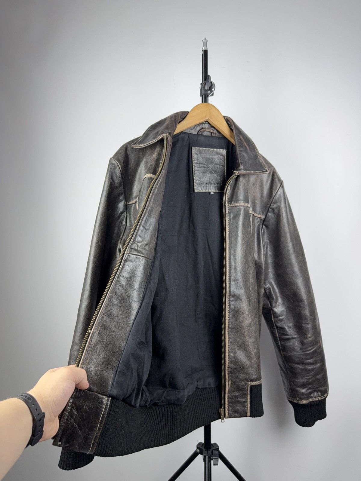 Vintage Vintage 90s Avant Garde Leather Biker MOTO Faded Jacket Size US XL / EU 56 / 4 - 7 Thumbnail