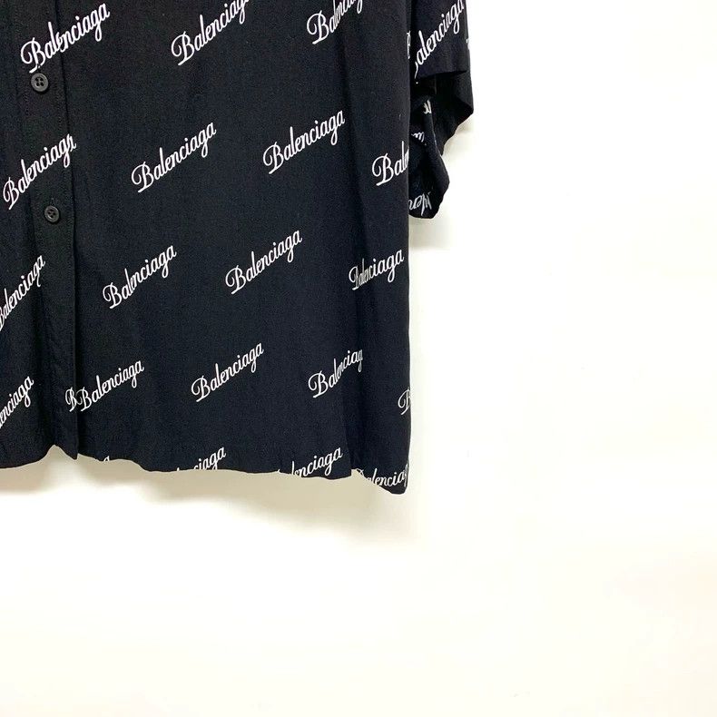 Balenciaga Balenciaga size 34 Bullet screen full of logo cardigan Size US XS / EU 42 / 0 - 8 Thumbnail