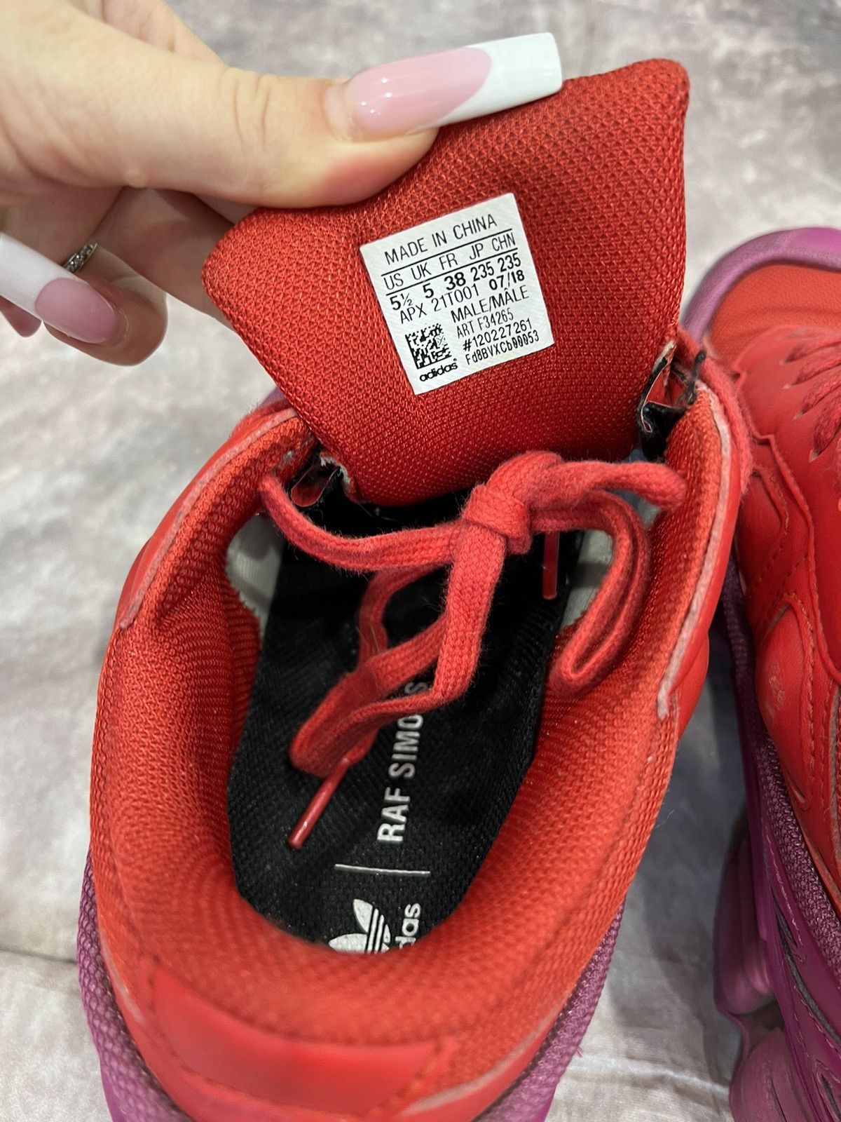 Adidas × Raf Simons Adidas x Raf Simons Ozweego Red/Purple (Size 38) Size US 7 / IT 37 - 4 Thumbnail