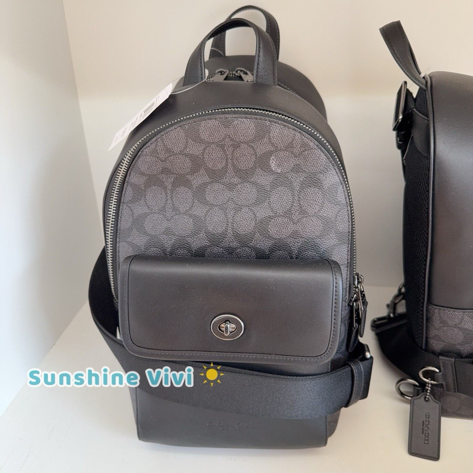 Coach NWT Coach Turnlock Sling Pack CAJ92 Gunmetal/Charcoal/Black Size ONE SIZE - 1 Thumbnail