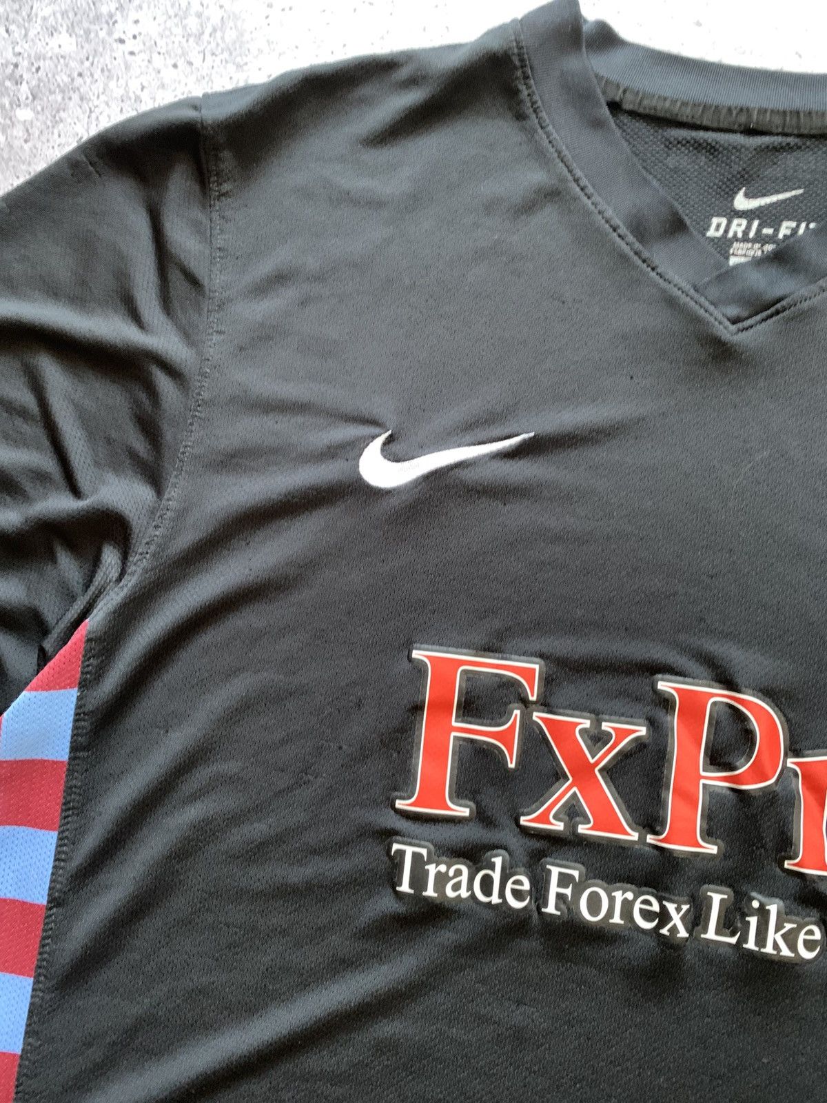 Nike 🔥NIKE ASTON VILLA 2010 2011 AWAY SOCCER JERSEY SHIRT Size US XL / EU 56 / 4 - 9 Thumbnail