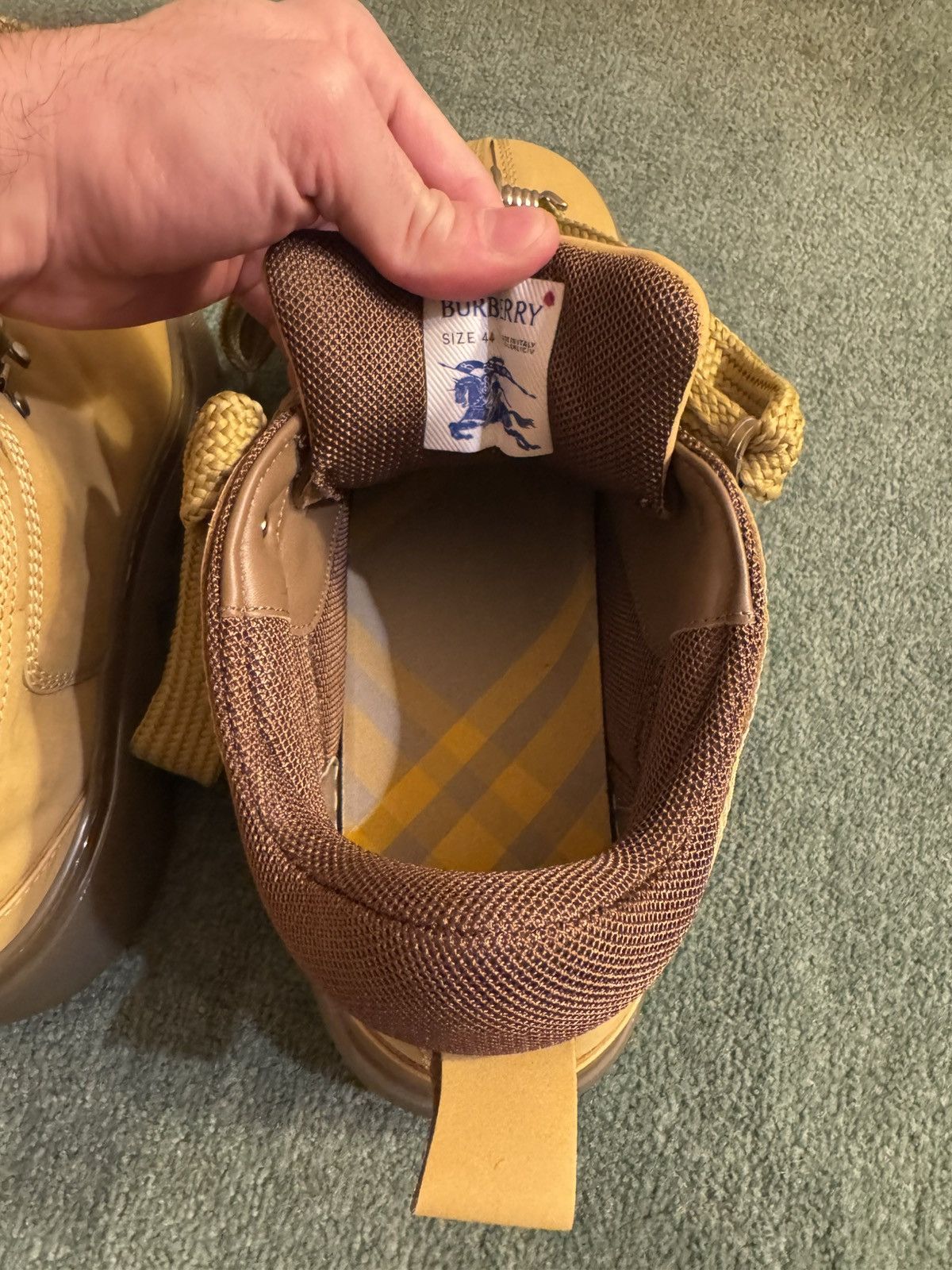 Burberry Suede Boots with Barbed Wire Size US 11 / EU 44 - 16 Thumbnail