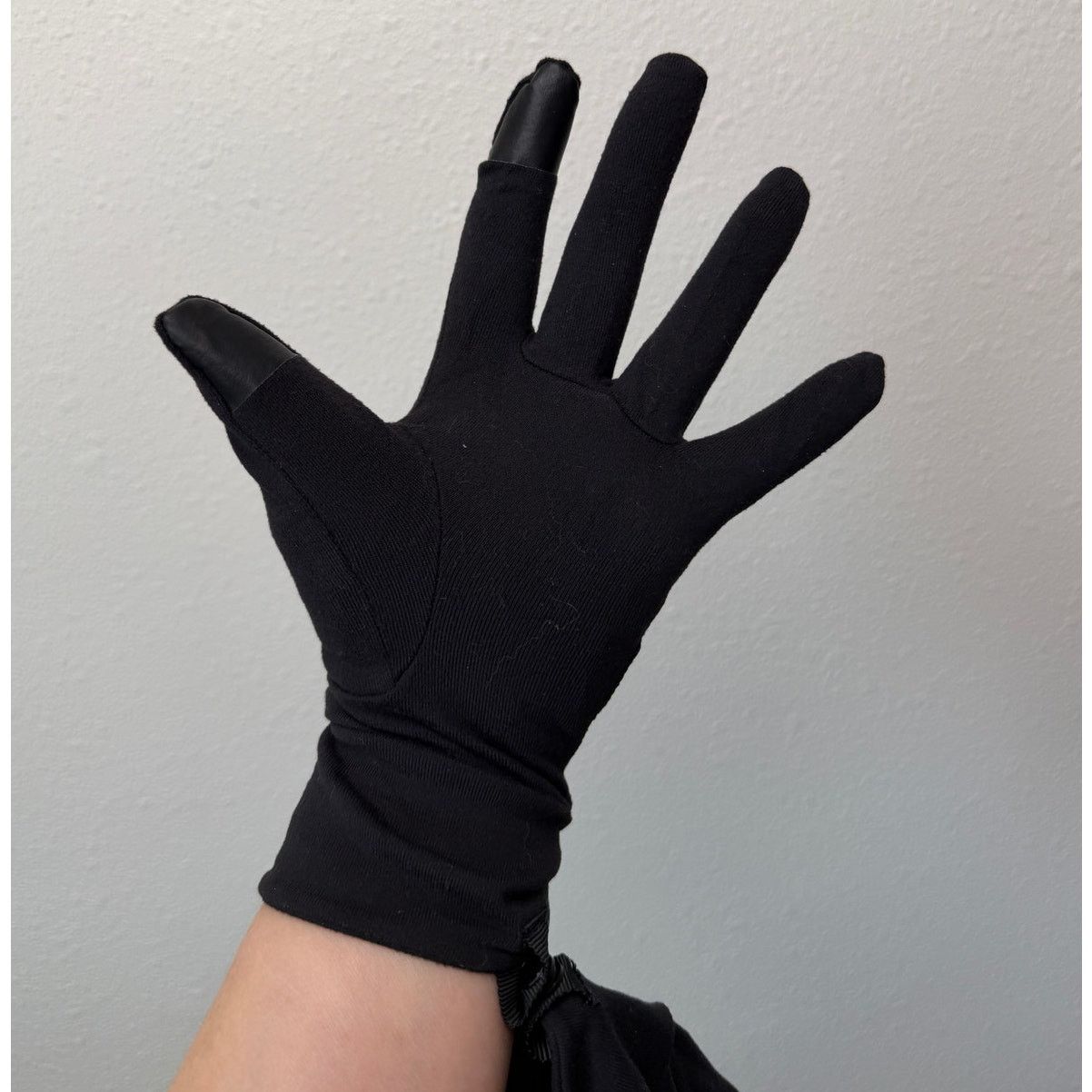 Lululemon Lululemon Run Gloves Black Women's Workout Gloves Size ONE SIZE - 9 Thumbnail