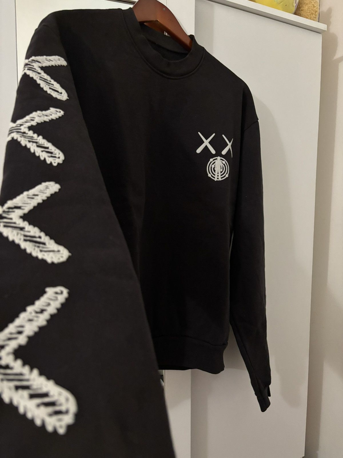 Kaws × Kid Cudi Kaws for Kid Cudi Moon Man Sweatshirt Size US M / EU 48-50 / 2 - 1 Thumbnail