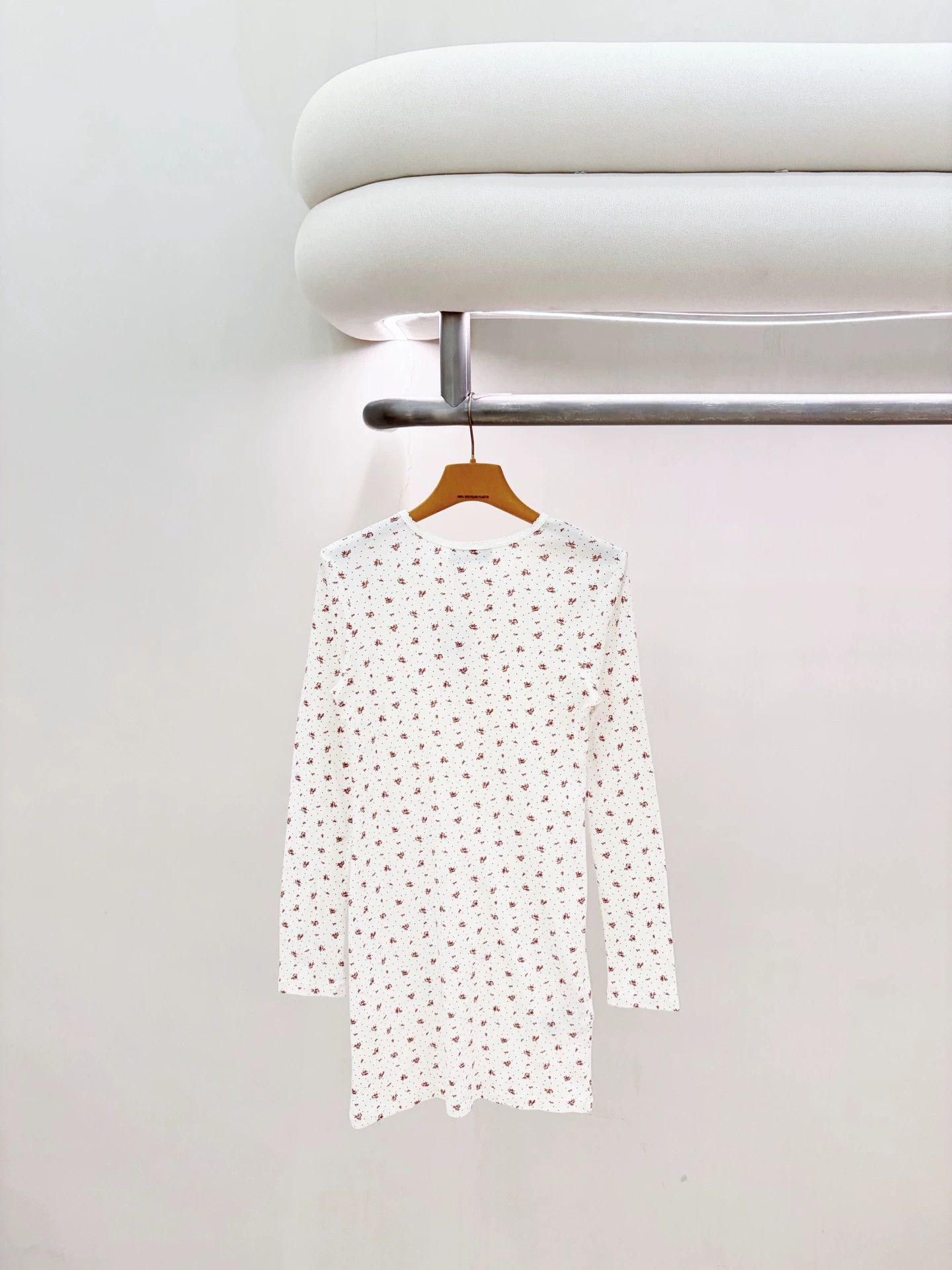 Miu Miu 99 New Miu Miu White Floral Dress Size L Size L / US 10 / IT 46 - 2 Thumbnail