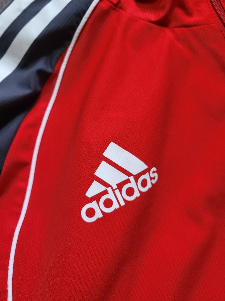 Vintage Vintage Adidas Liverpool football jacket Size US L / EU 52-54 / 3 - 5 Thumbnail