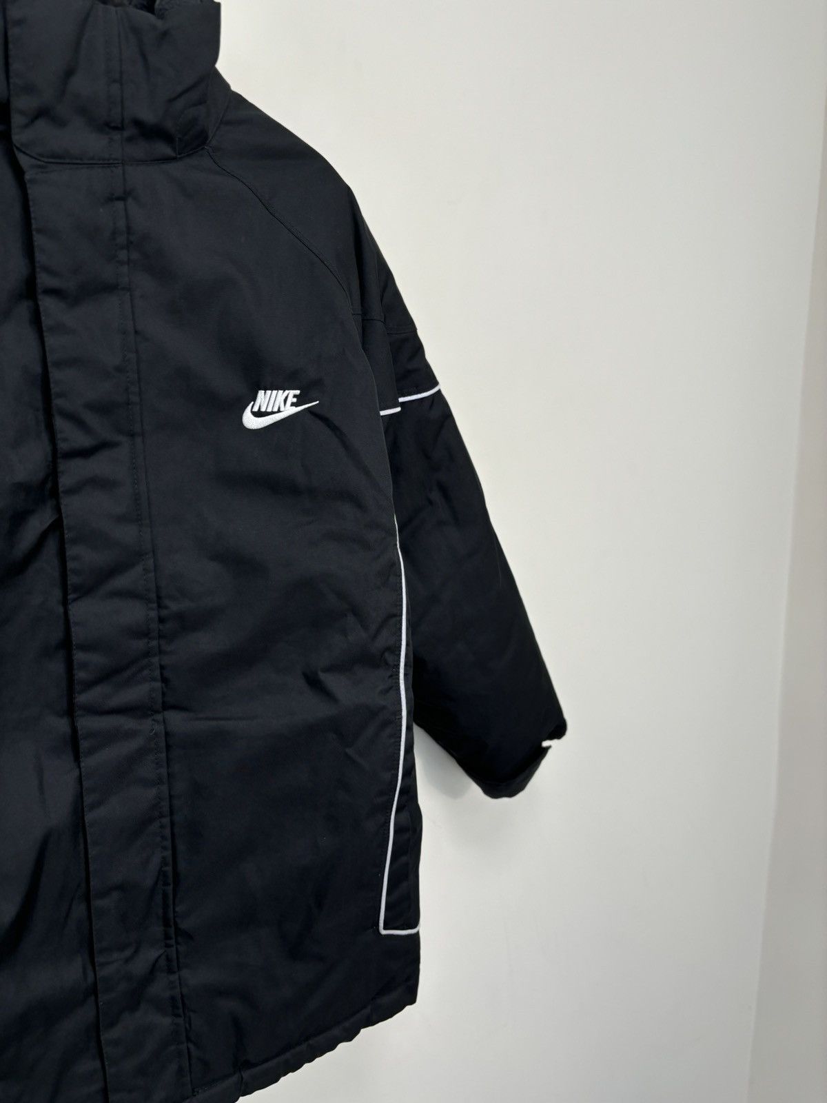 Nike Vintage Nike Big Swoosh Logo Black Hype Down Puffer Jacket Size US S / EU 44-46 / 1 - 5 Thumbnail