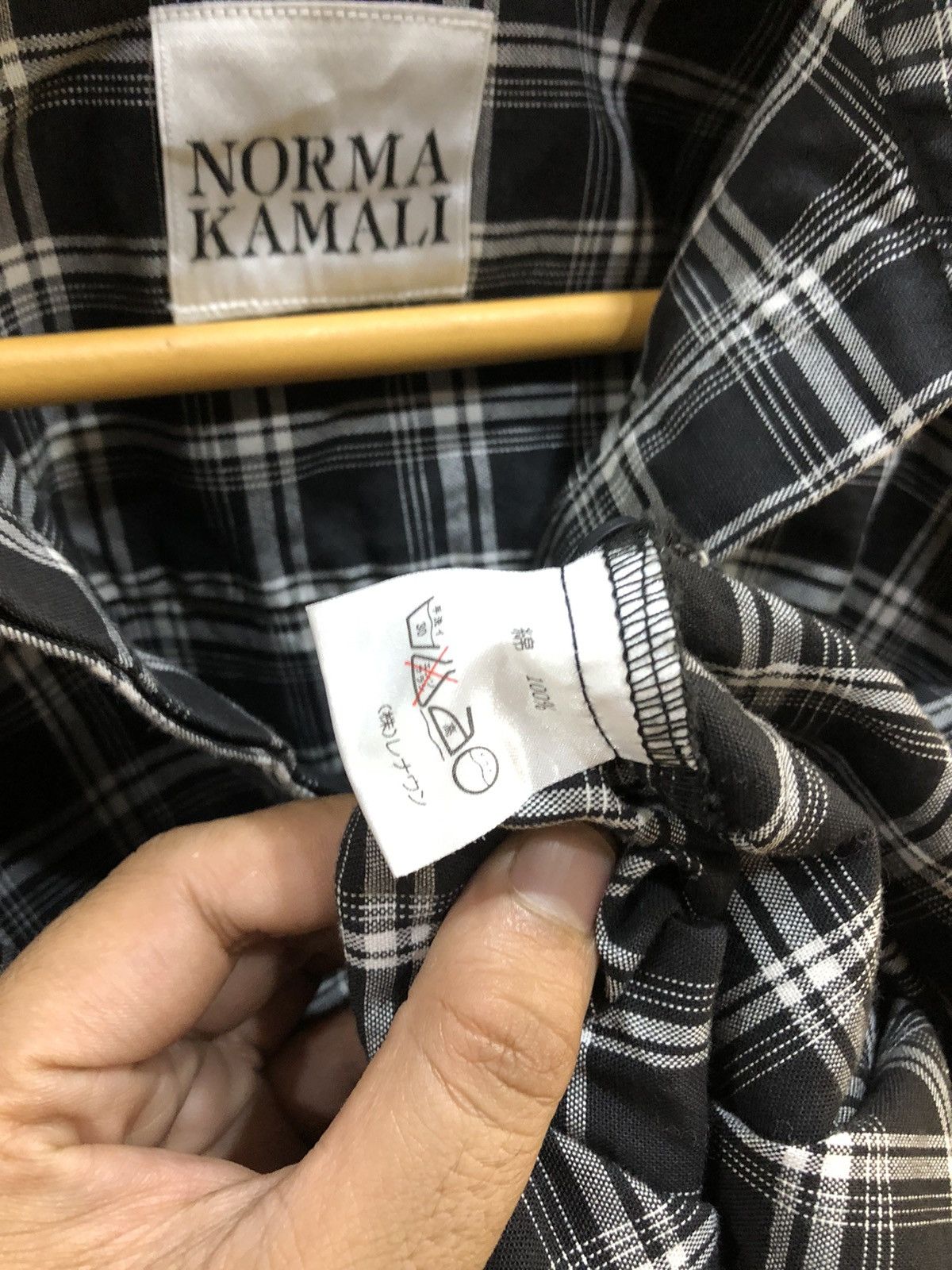 Norma Kamali Norma Kamali 1990 Hidden Button Up Shirt Size XL / US 12-14 / IT 48-50 - 9 Thumbnail