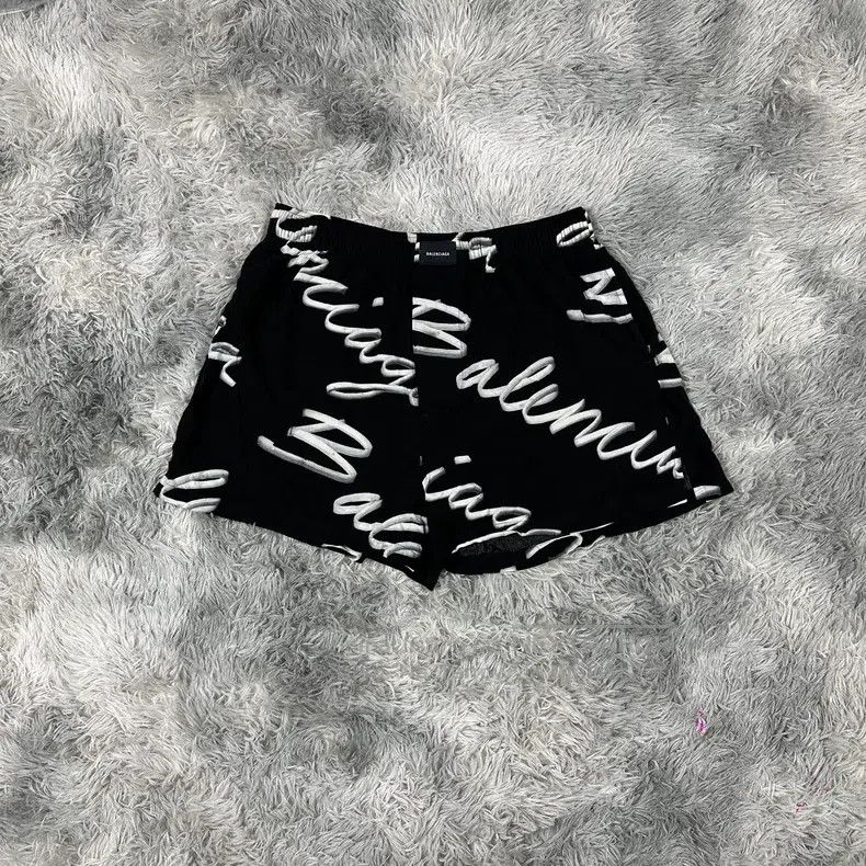 Balenciaga Balenciaga Alphabet print bullet screen logo beach shorts Size US 36 / EU 52 - 1 Thumbnail