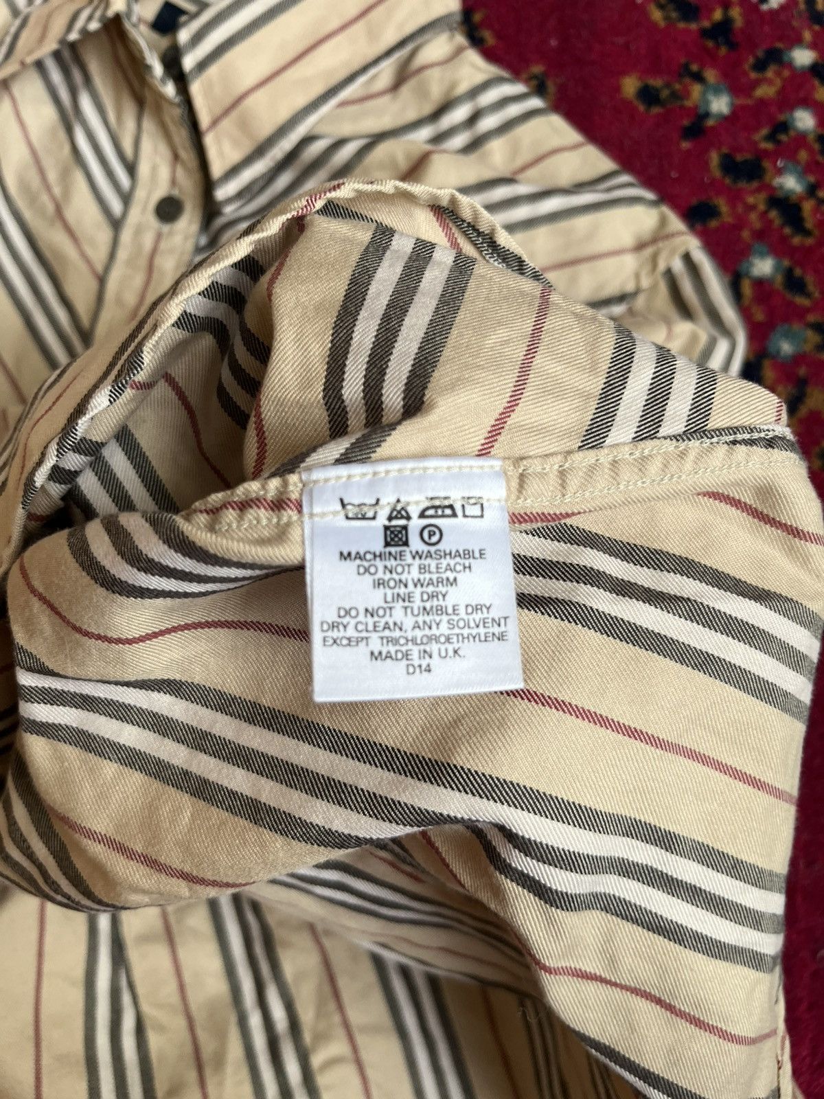 Burberry WW Burberry fitted button up shirt Size M / US 6-8 / IT 42-44 - 11 Thumbnail