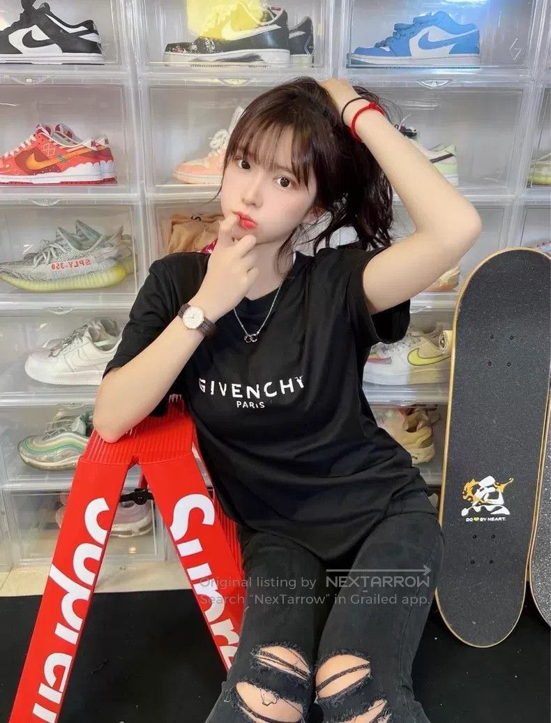 Givenchy Givenchy Black Cracked Letter Logo Destroyed Design Short Size US L / EU 52-54 / 3 - 8 Thumbnail