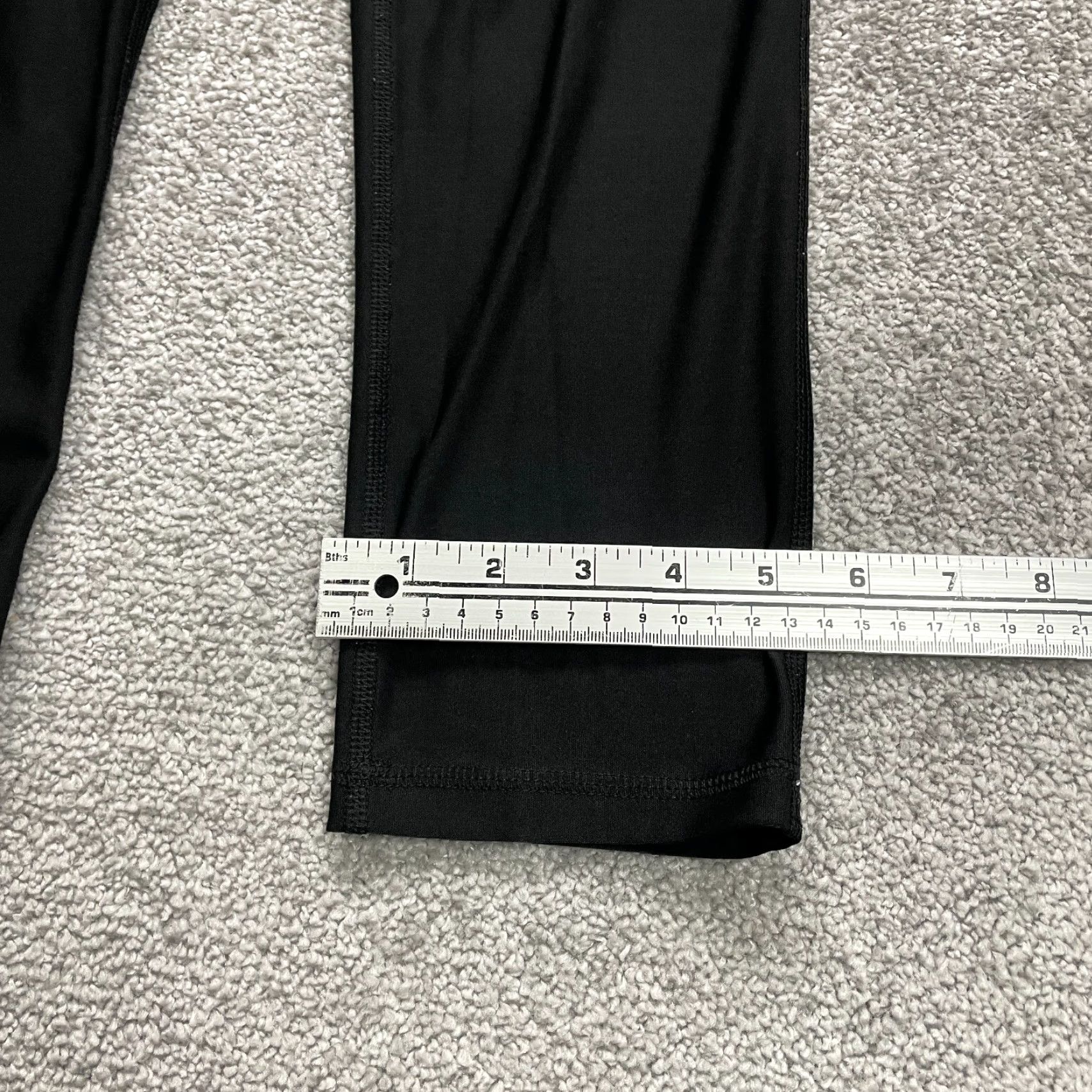 Vintage VINTAGE N.Y.L. Cropped Leggings Womens Large Black Mid Rise Capri Active Yoga Gym 26x21 Size 28" / US 6 / IT 42 - 6 Thumbnail
