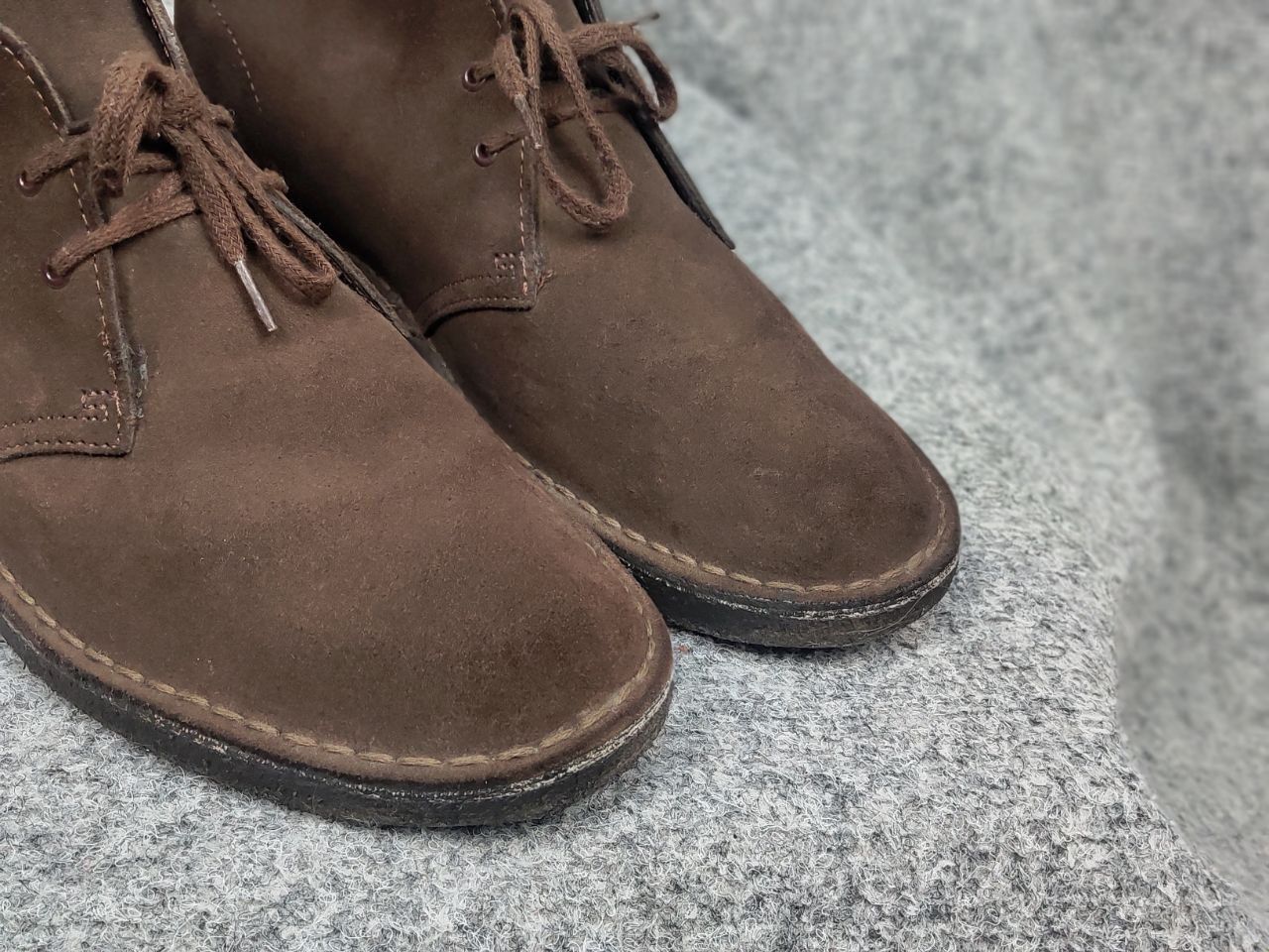 Clarks Clarks Originals Ankle Shoes Chukka 11826 Suede leather Size US 9 / EU 42 - 14 Thumbnail