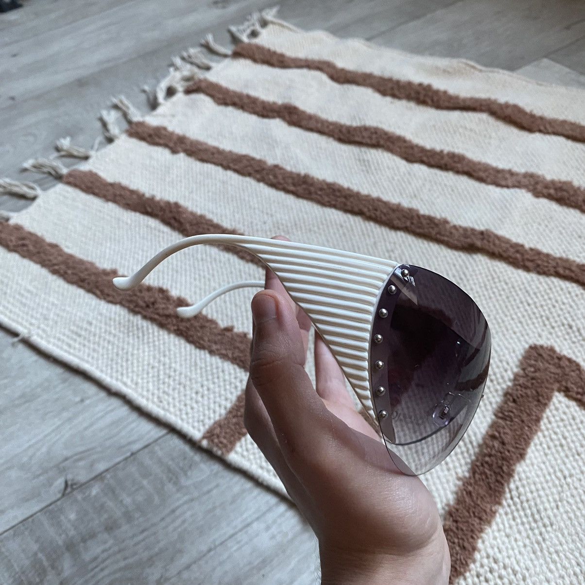 Other VINTAGE OPIUM Y2K BUTTERFLY SUNGLASSES Size ONE SIZE - 5 Thumbnail