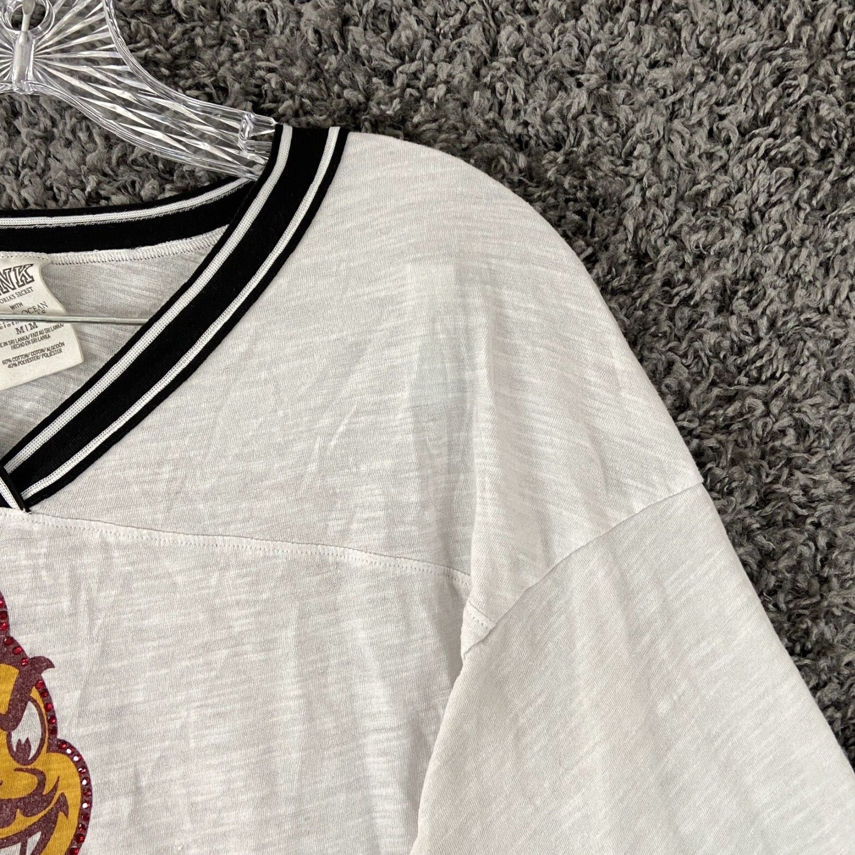 Victoria's Secret Victoria's Secret Blouse Women M White Sun Devils Studded 3/4 Sleeve V-Neck Womens Size M / US 6-8 / IT 42-44 - 5 Thumbnail