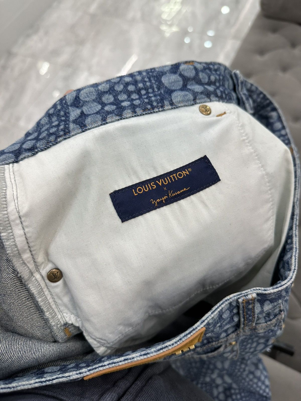Louis Vuitton Louis Vuitton x Yayoi Kusama All Over Pumpkin Denim Pants Size US 36 / EU 52 - 9 Thumbnail
