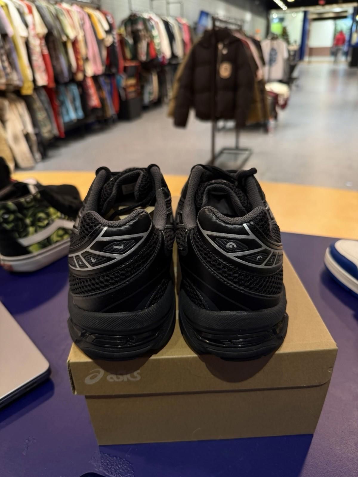 Asics ASICS Gel-1130 Black Pure Silver Men (10.5) 1201A906-001 NEW Size US 10.5 / EU 43-44 - 8 Thumbnail