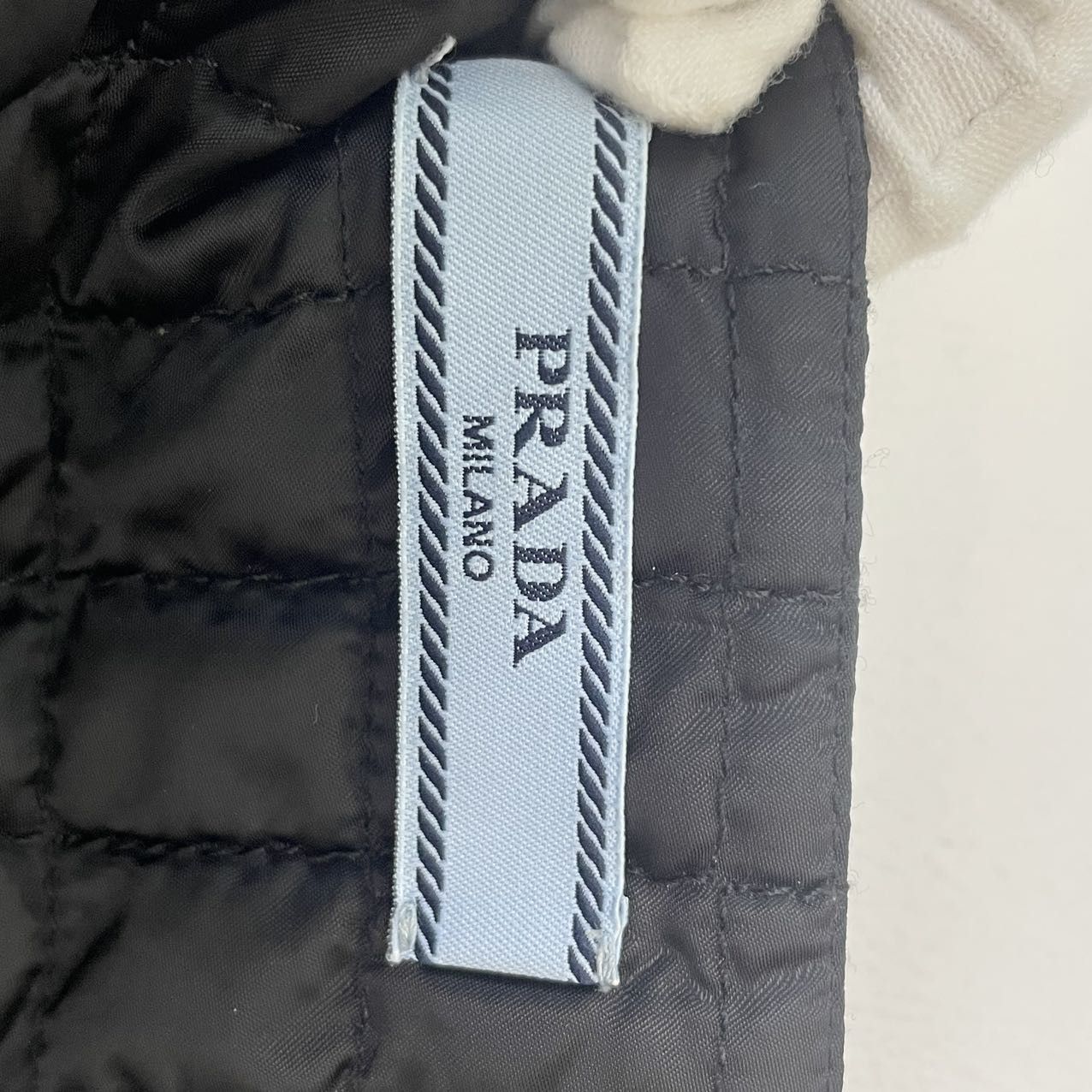 Prada Prada Quilted Mini Skirt K26WX Size 27" / US 4 / IT 40 - 5 Thumbnail