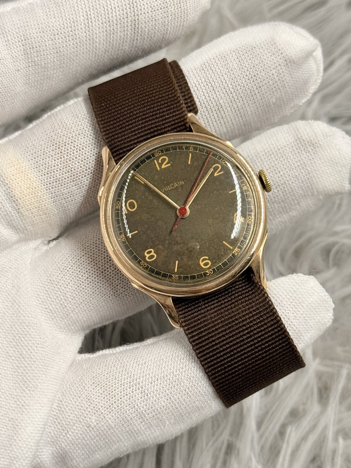 Vintage Rare Vintage 1970’s VULCAIN Military Manual Watch 9CT. Gold Size ONE SIZE - 7 Thumbnail
