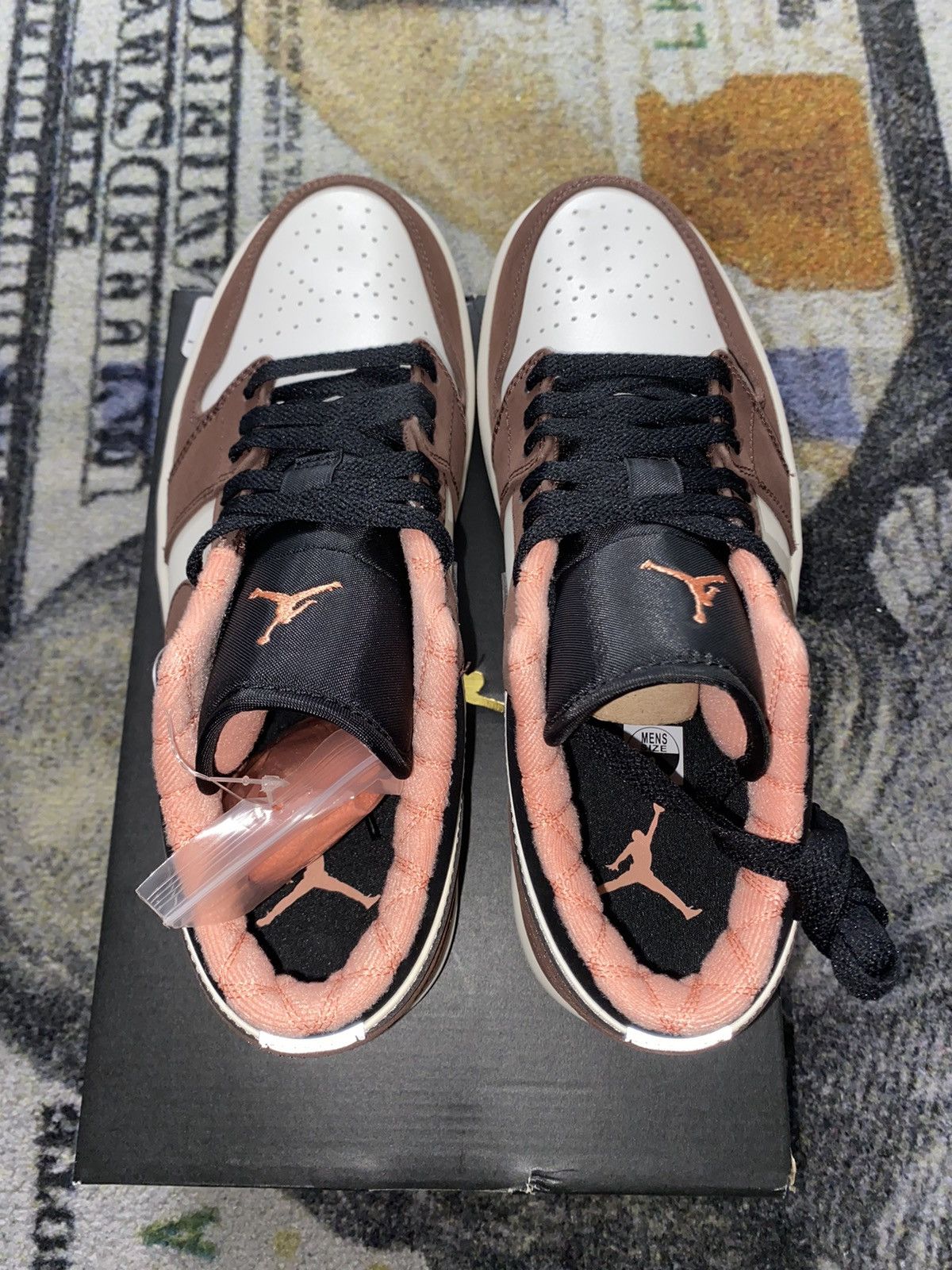 Jordan Brand × Nike Jordan 1 Low Mocha Size US 8 / EU 41 - 5 Thumbnail